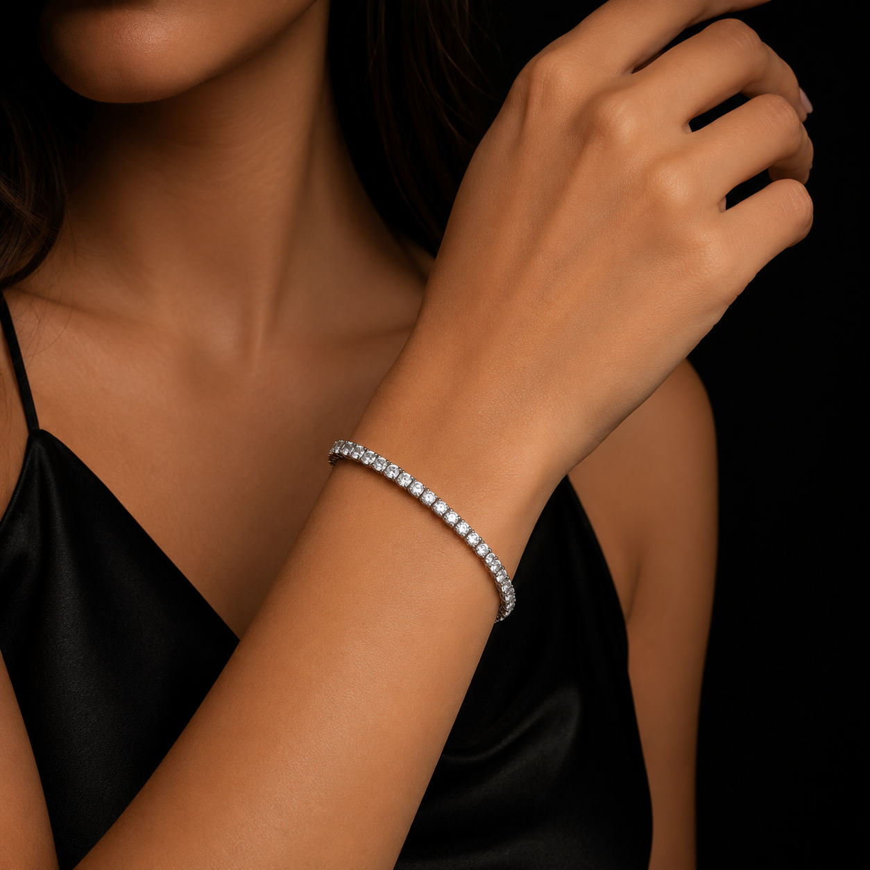 Grand Luxe Silver color Tennis Bracelet 💎