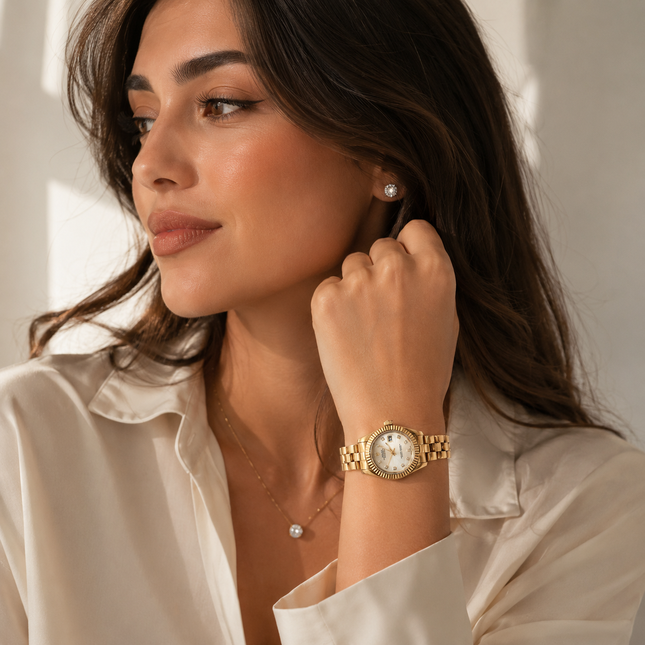 Luxe Gold Women’s Watch – Timeless Elegance(woman)