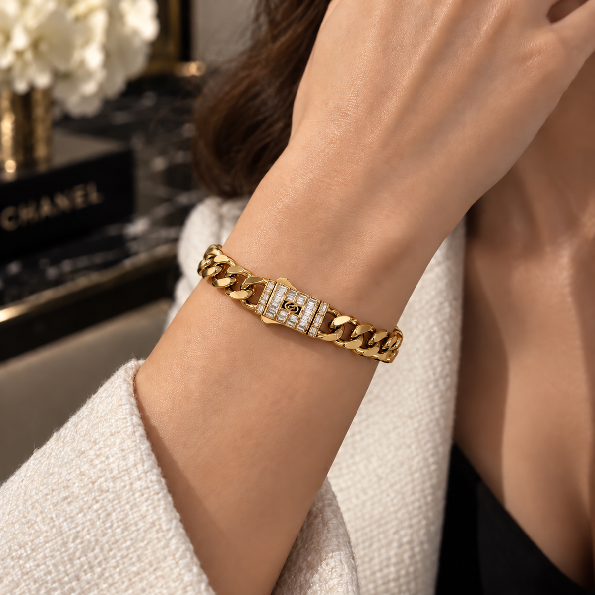 Monac-o Crystal-Clasp Cuban Link Bracelet(thick and thin)