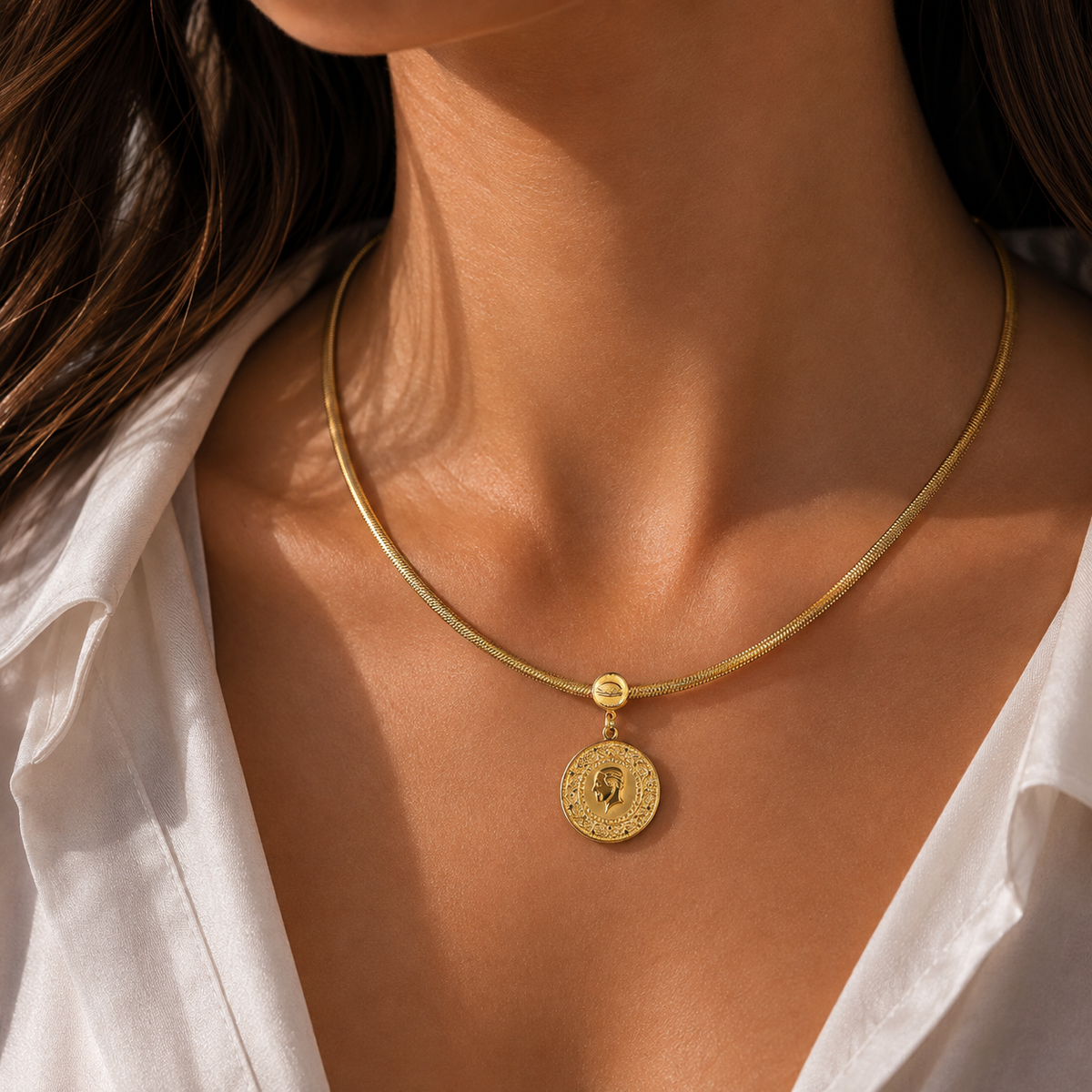 Ottoman Coin Medallion Necklace – Gold Elegance