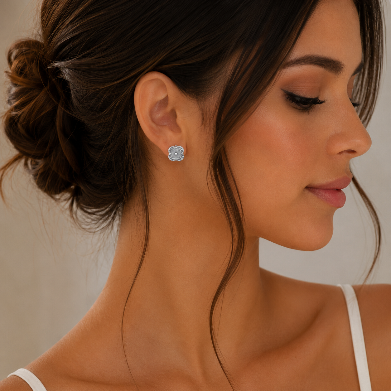 Vintage Silver Floral Stud Earrings 🌸