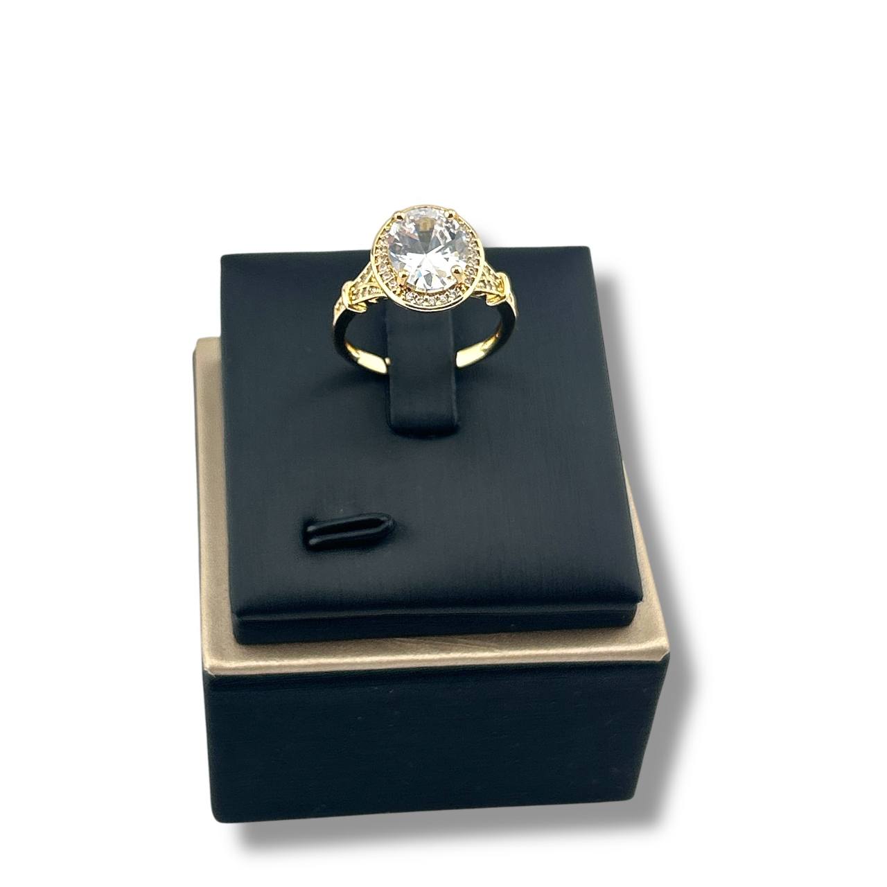 🌟 Halo Glamour Ring – Gold