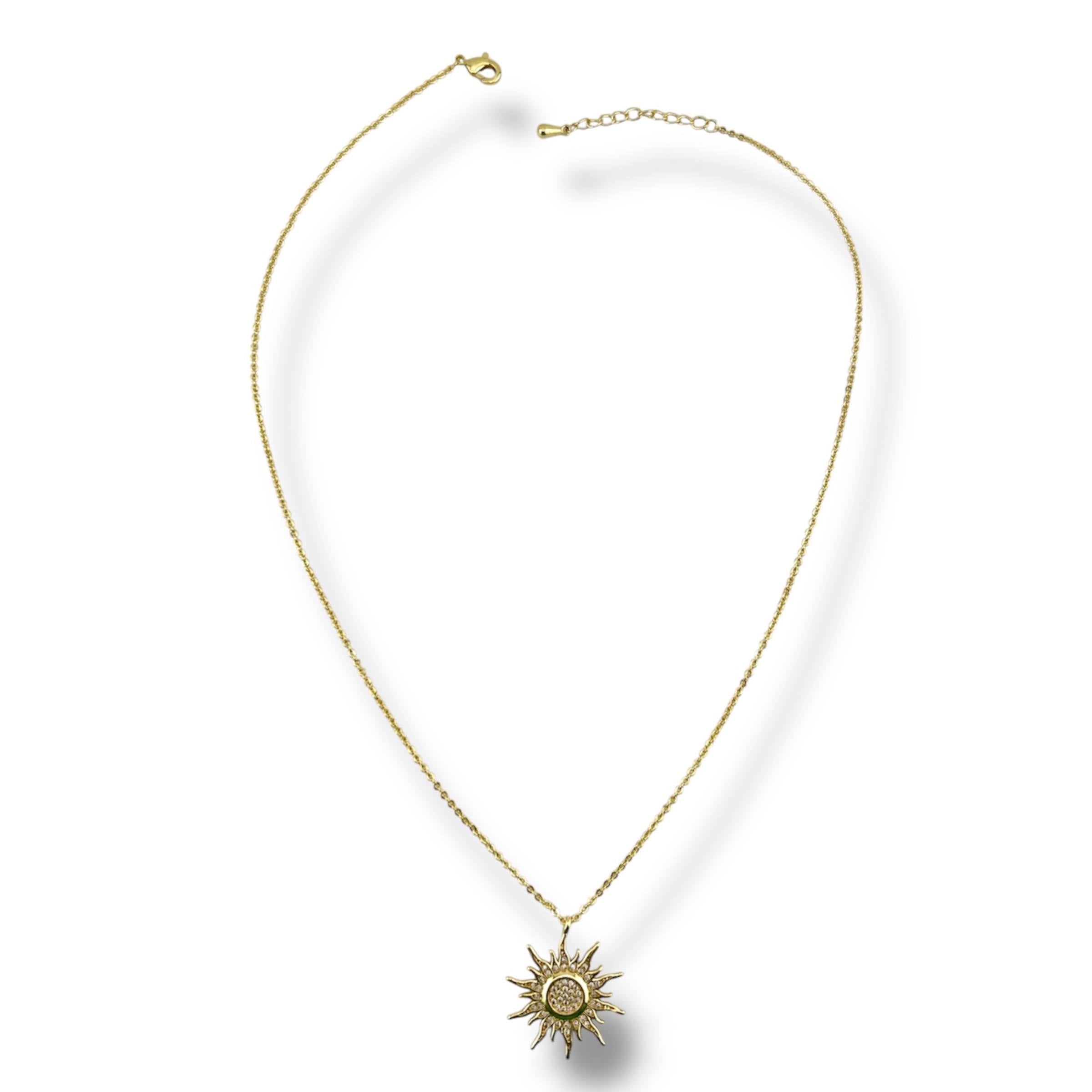 ☀️ Solara Sunburst Necklace – Gold Radiance Edition