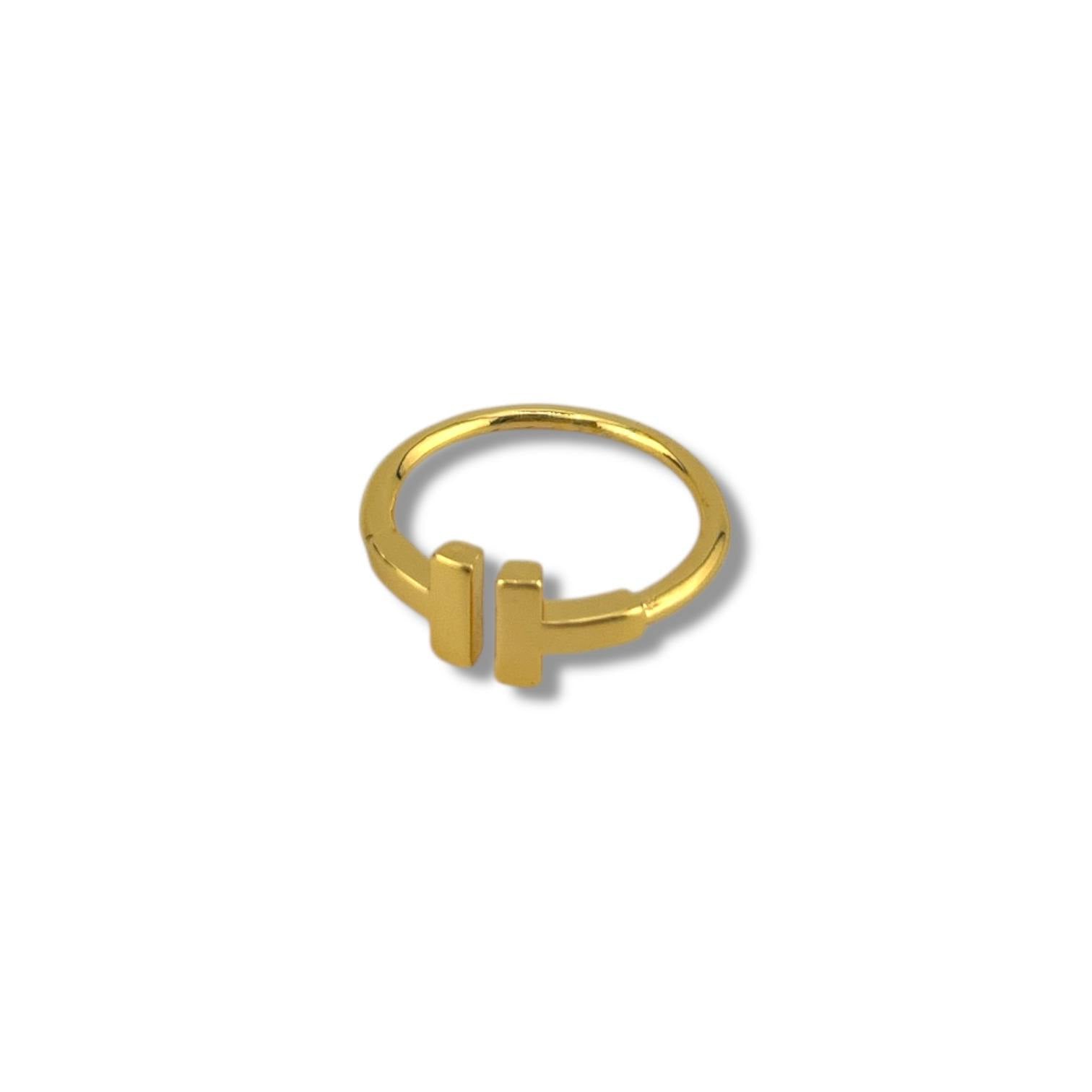 🔸 Minimalist Open Bar Ring – Gold