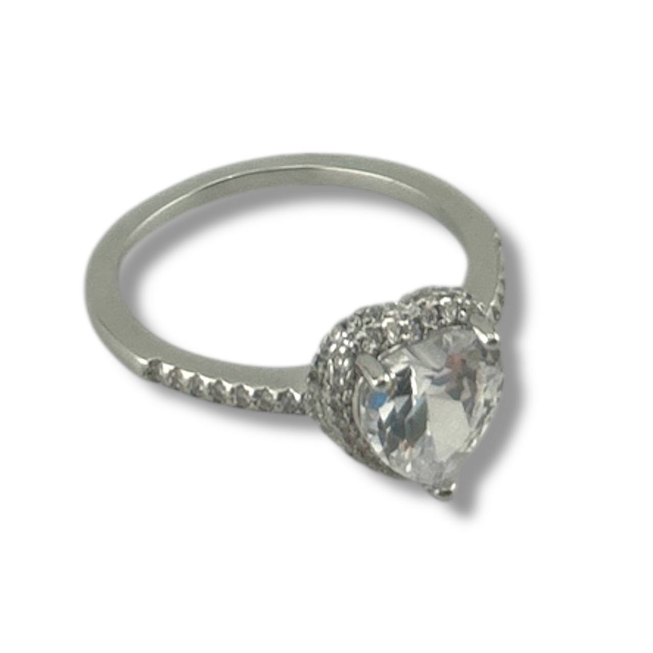 Crystal Heart Solitaire Ring – Silver Elegance