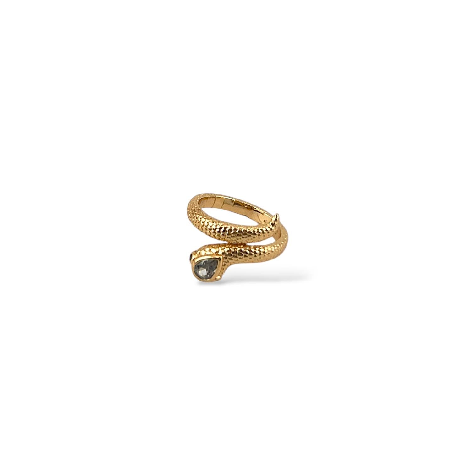 Serpent Luxe Ring – Gold & Emerald Charm 🐍💎
