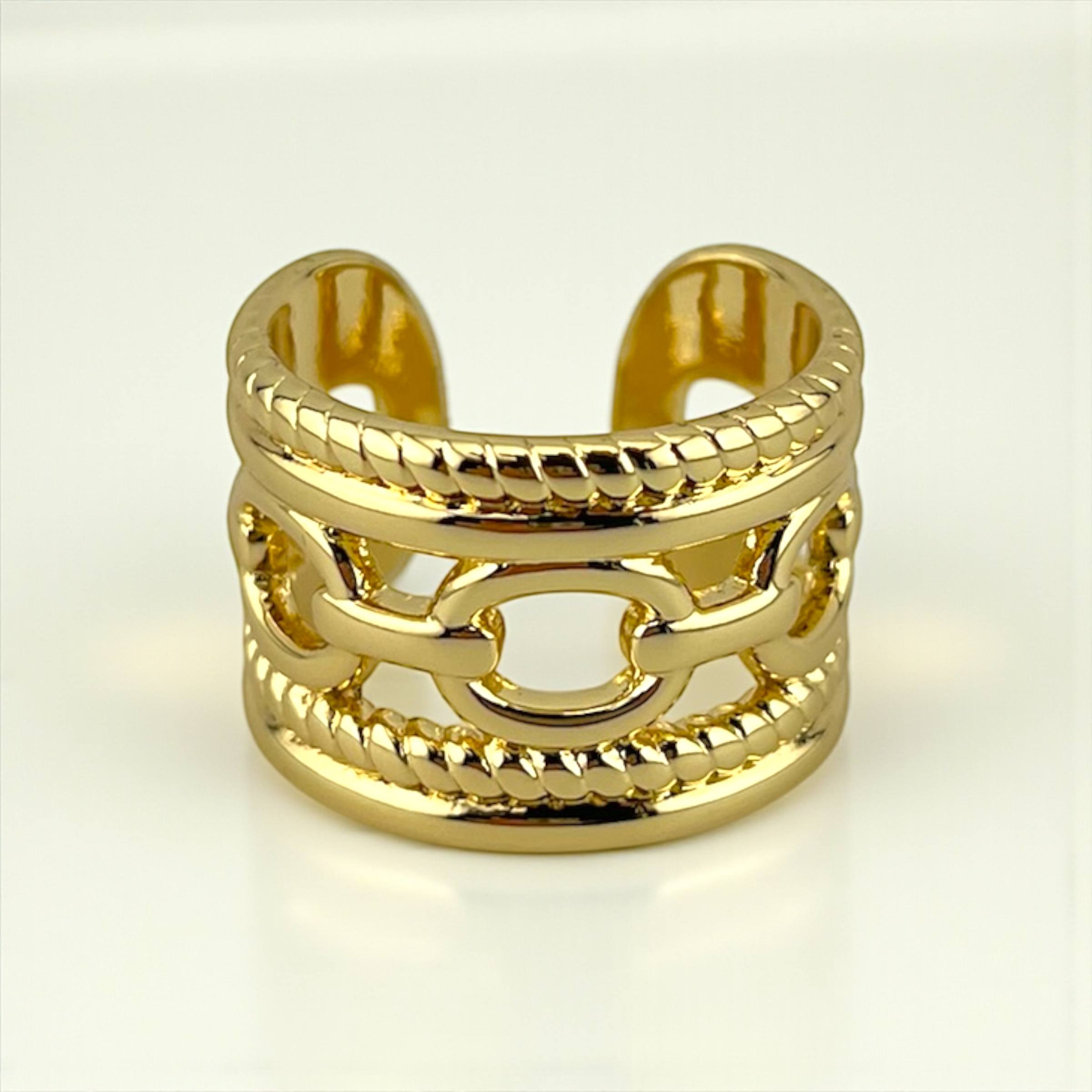 Rope-Chain Statement Ring – 18K Gold-Plated ✨
