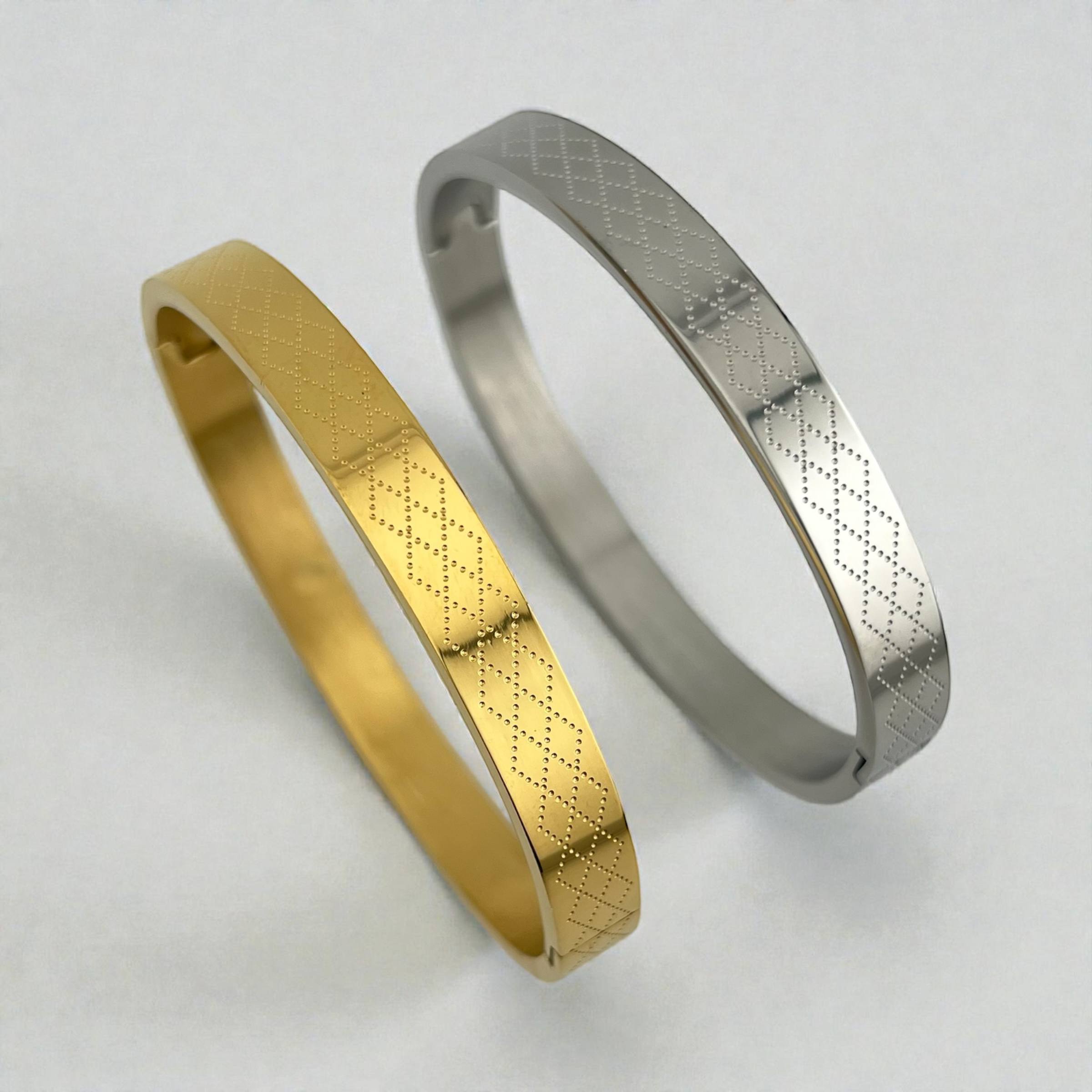 Classic Engraved Bangle – Gold & Silver ✨