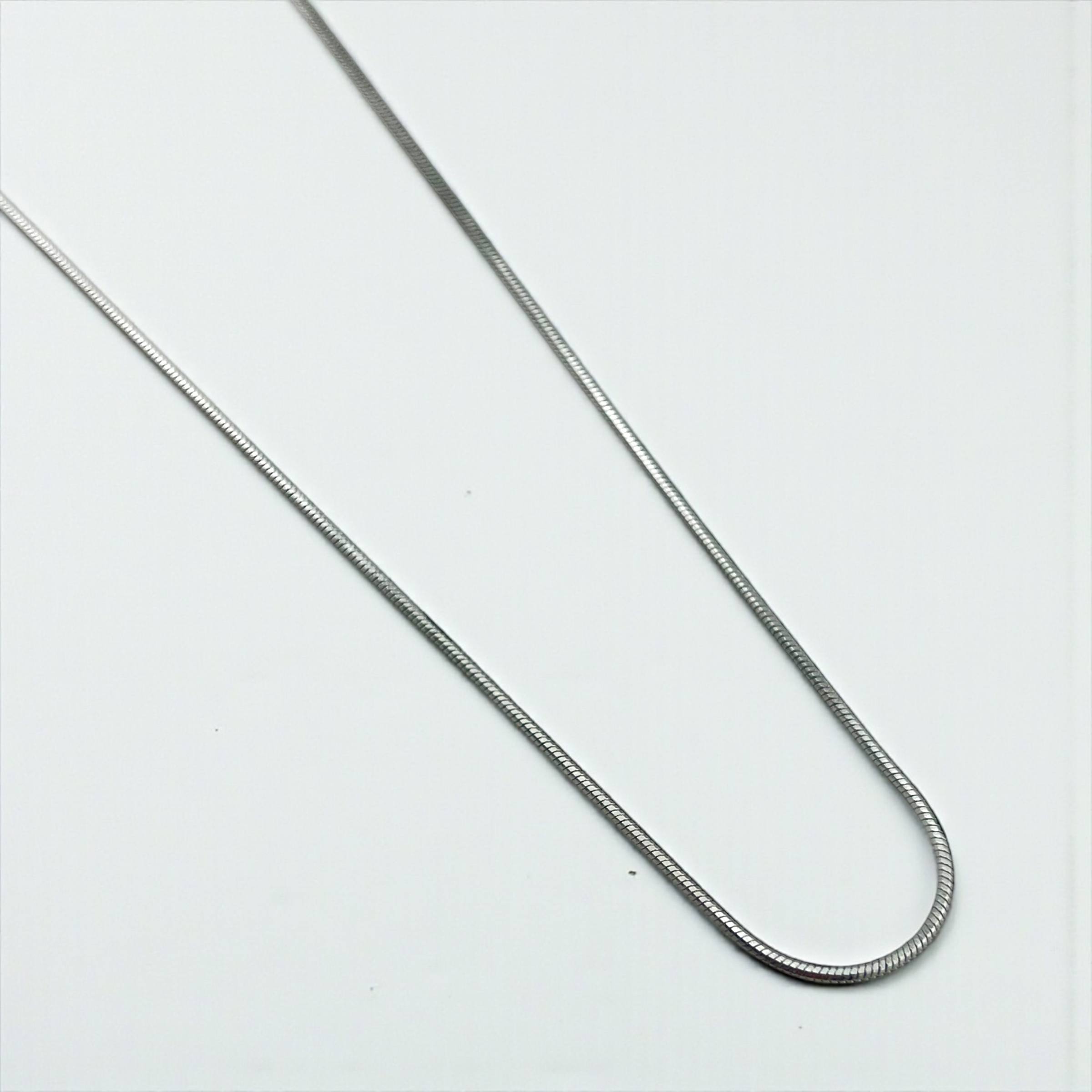 Sleek Minimalist Silver Chain Necklace ✨