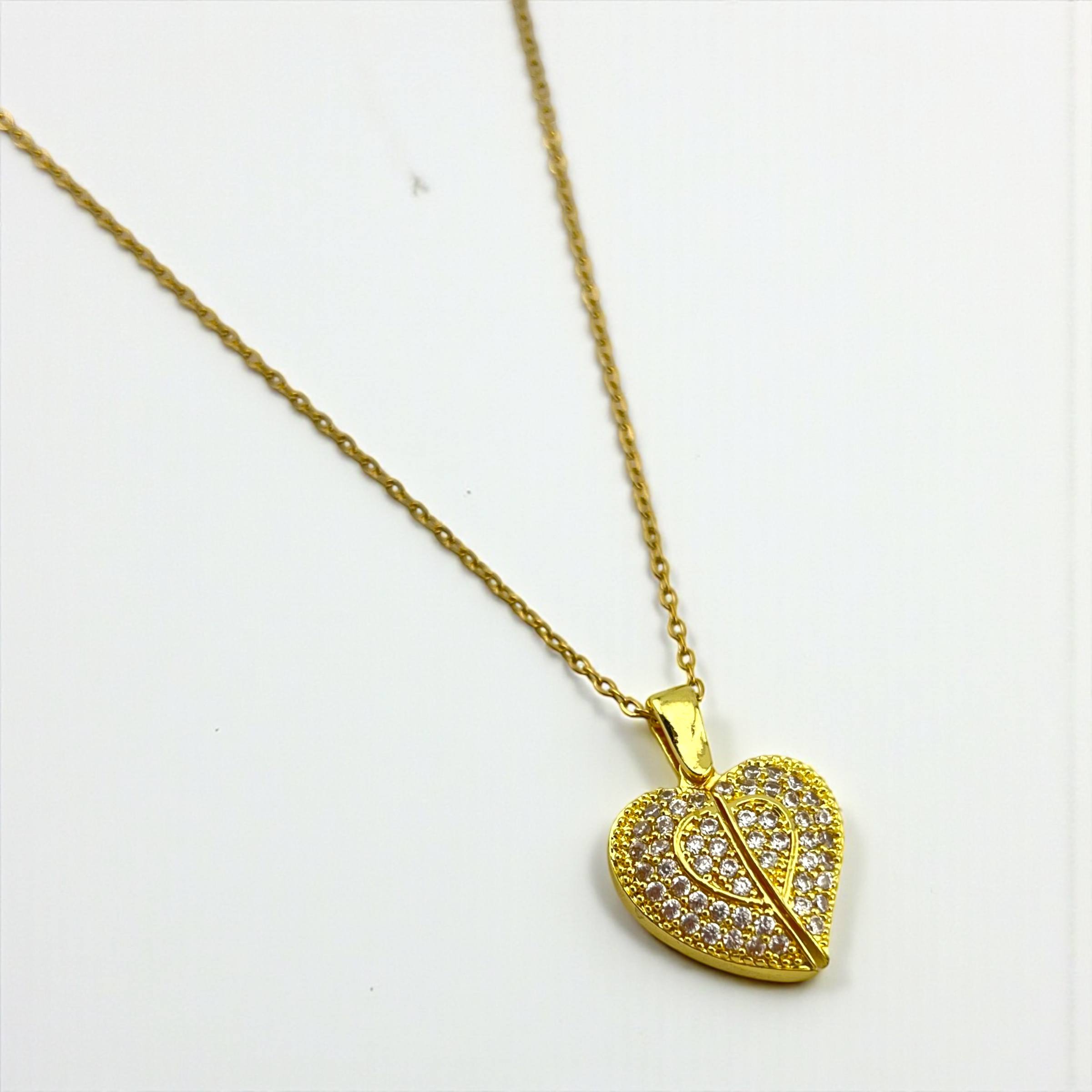 Angel Heart Pendant Necklace ✨open and close