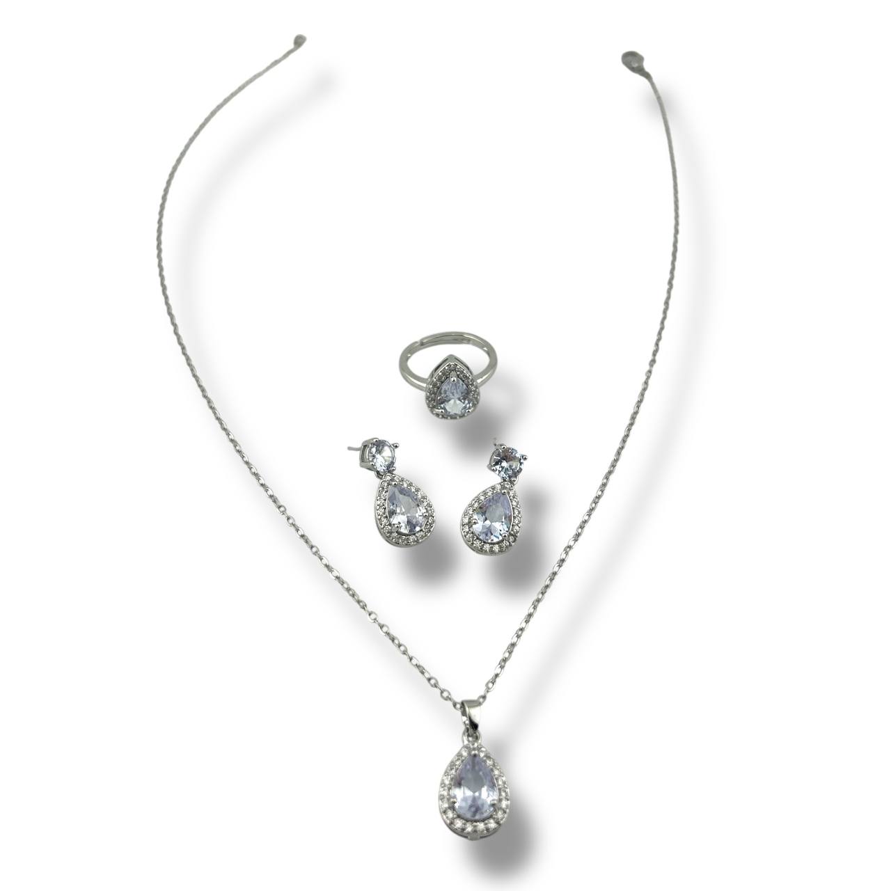 Crystal Raindrop Set – Silver-Toned Elegance 💎🌧️