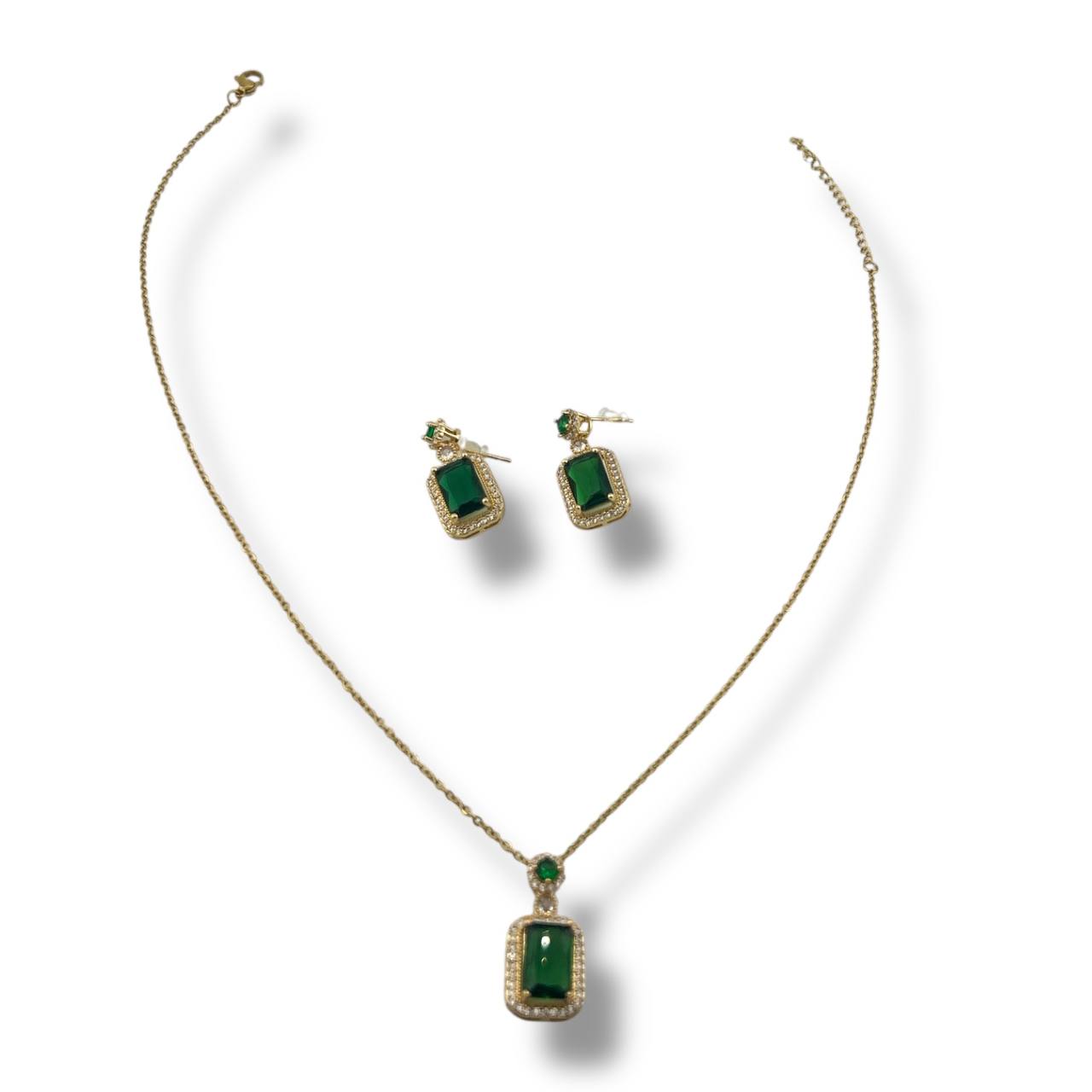 Emerald Queen Set – Vintage Elegance with a Modern Twist