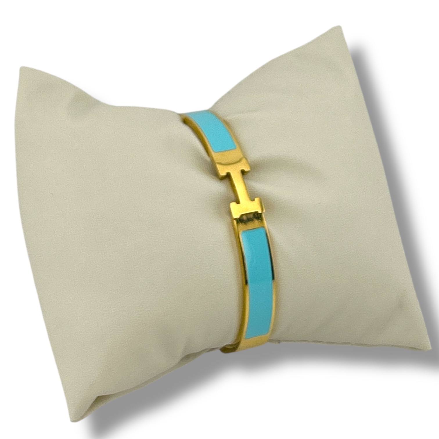 Hermes-Inspired Enamel H Bracelet – Multiple Colors ✨