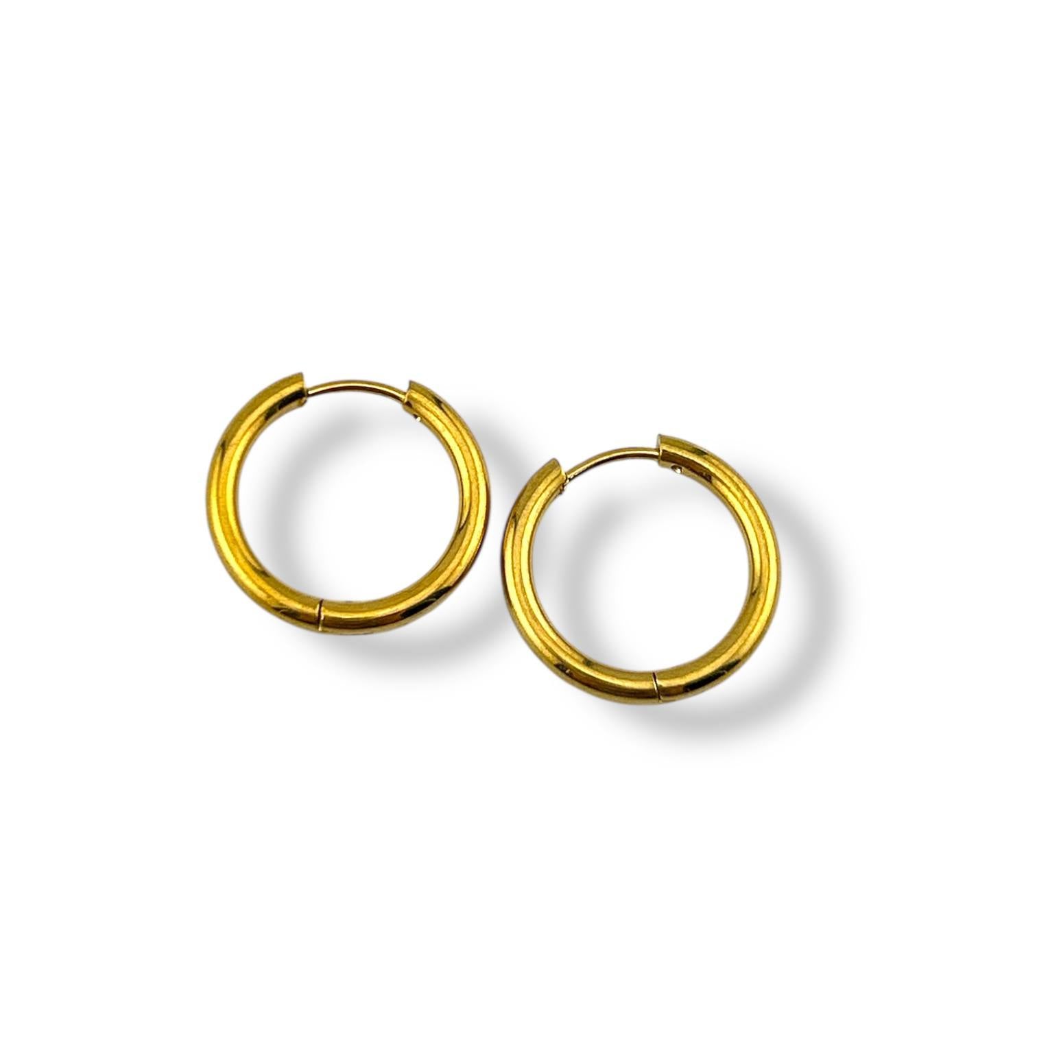Classic Essential Hoop Earrings
