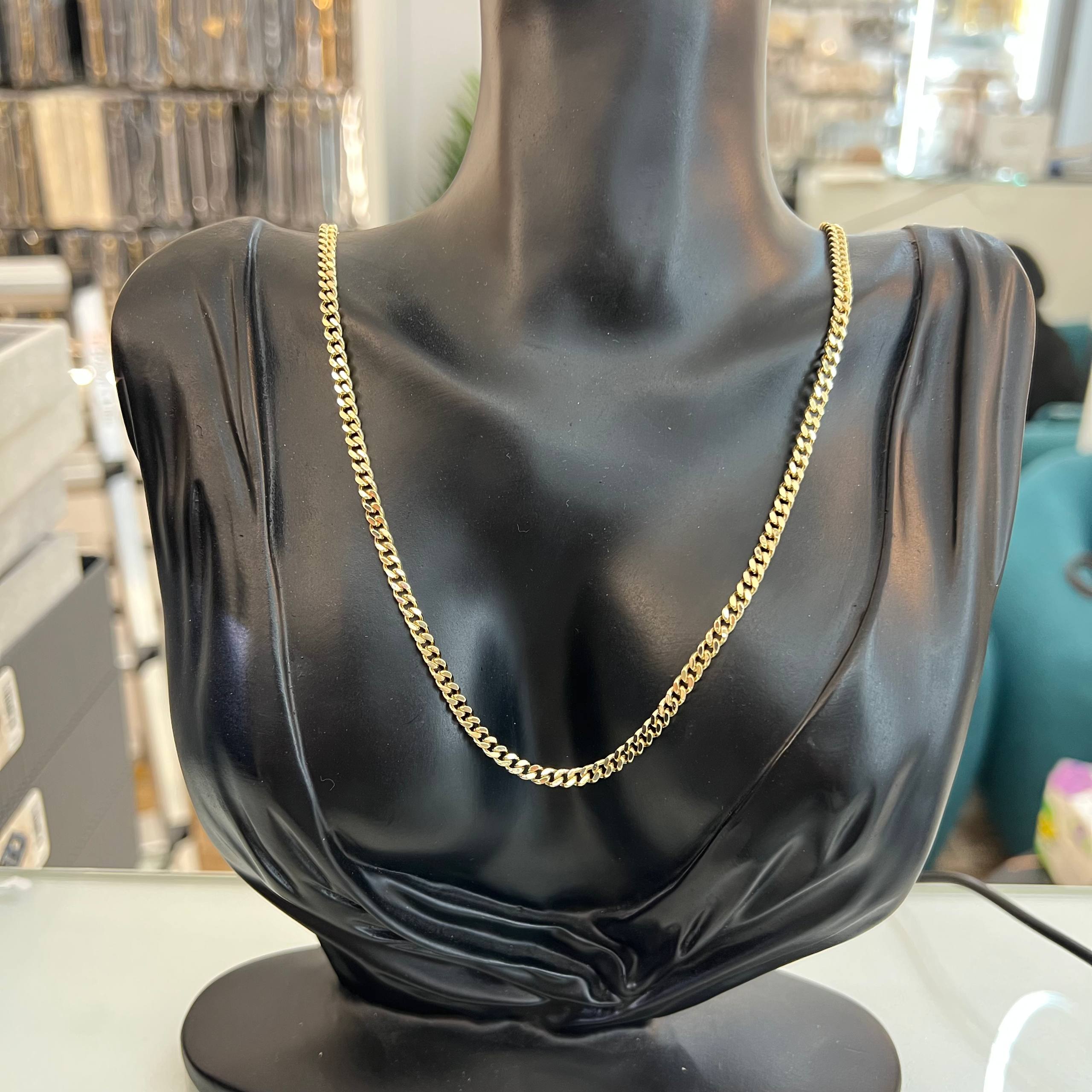 Curb Chain Necklace – Classic Golden Shine
