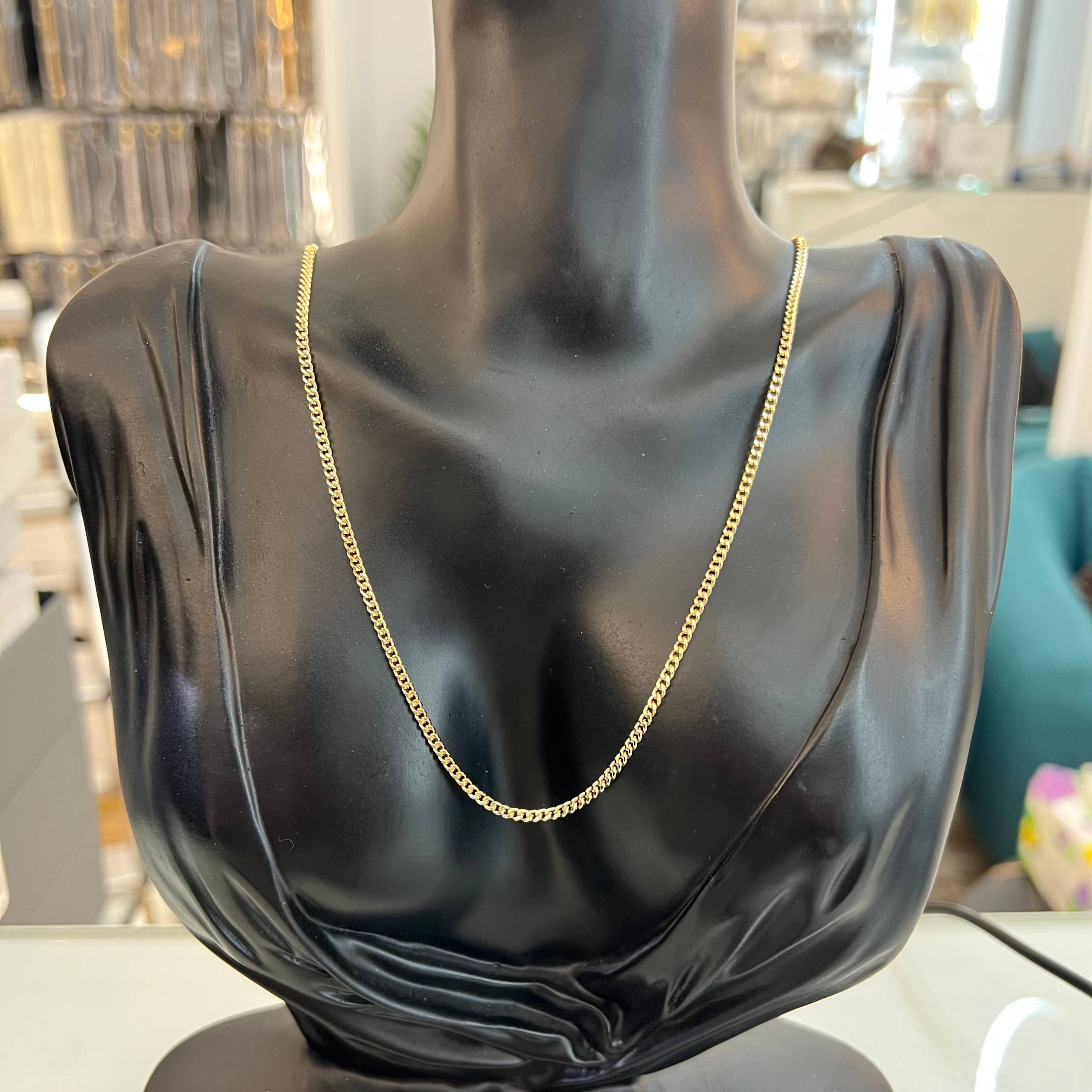 Curb Chain Necklace – Classic Golden Shine