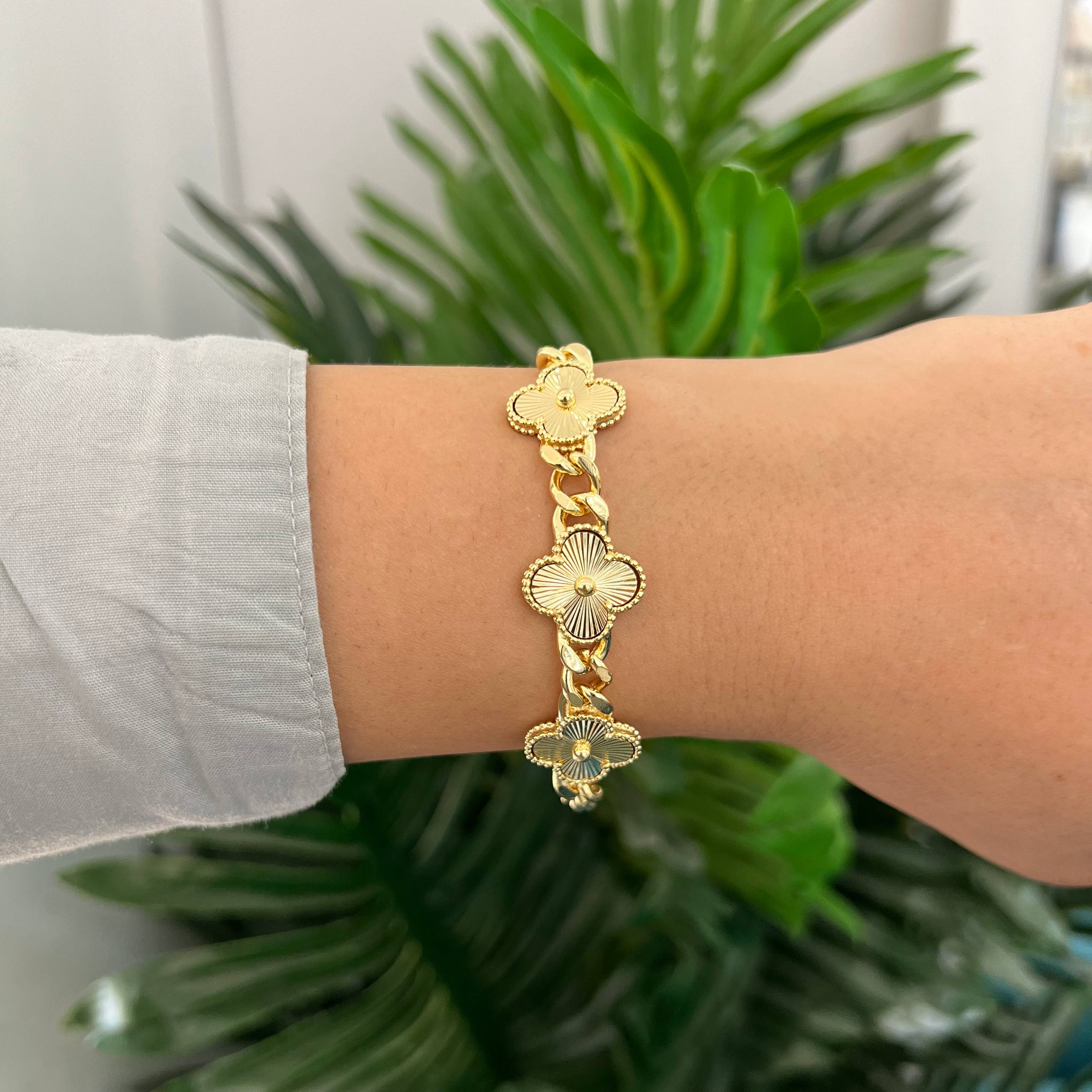 Vancleef 3 flower chain bracelet