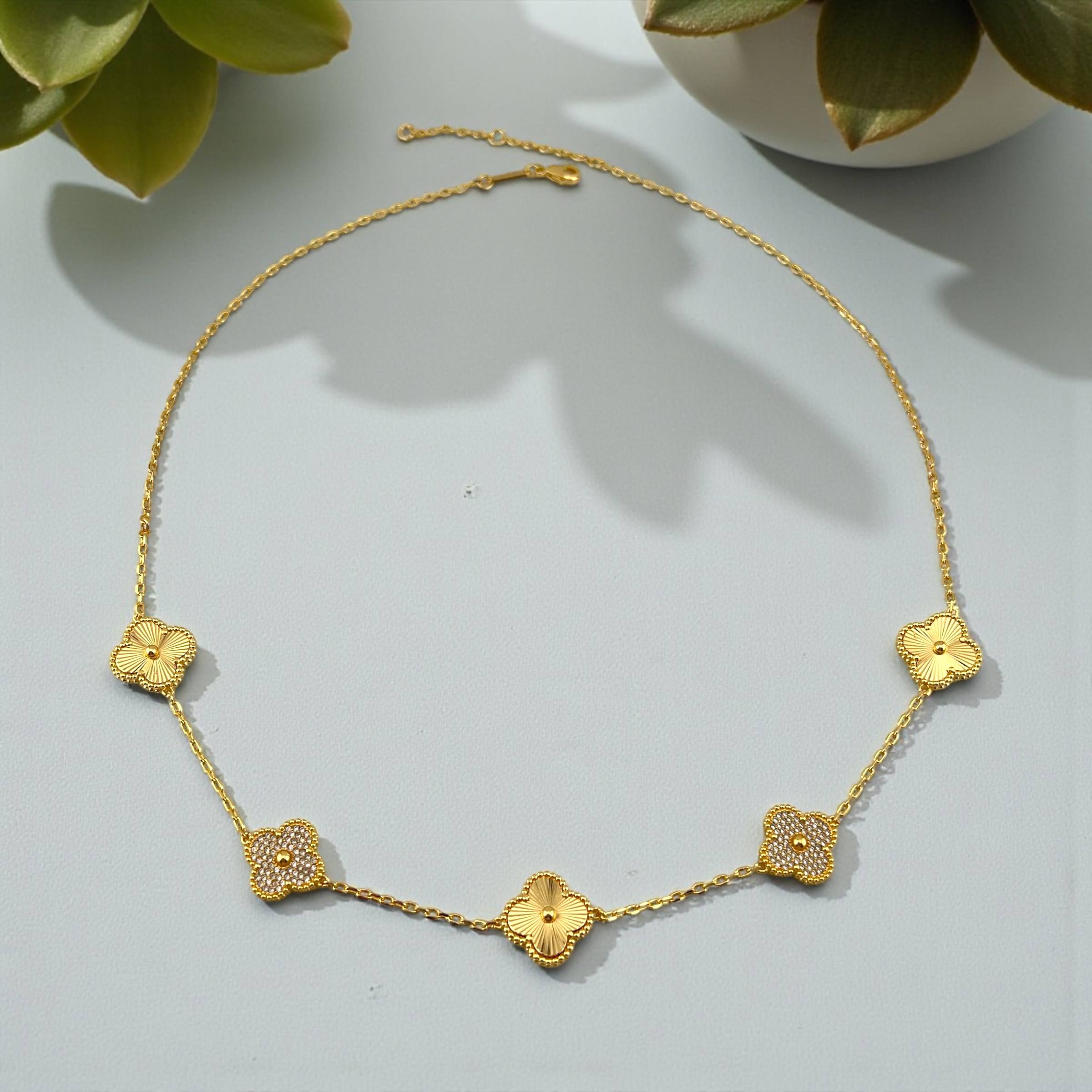 VANCLEEF Alhambra “Golden Bloom Necklace” – 5-Flower Edition 🌼