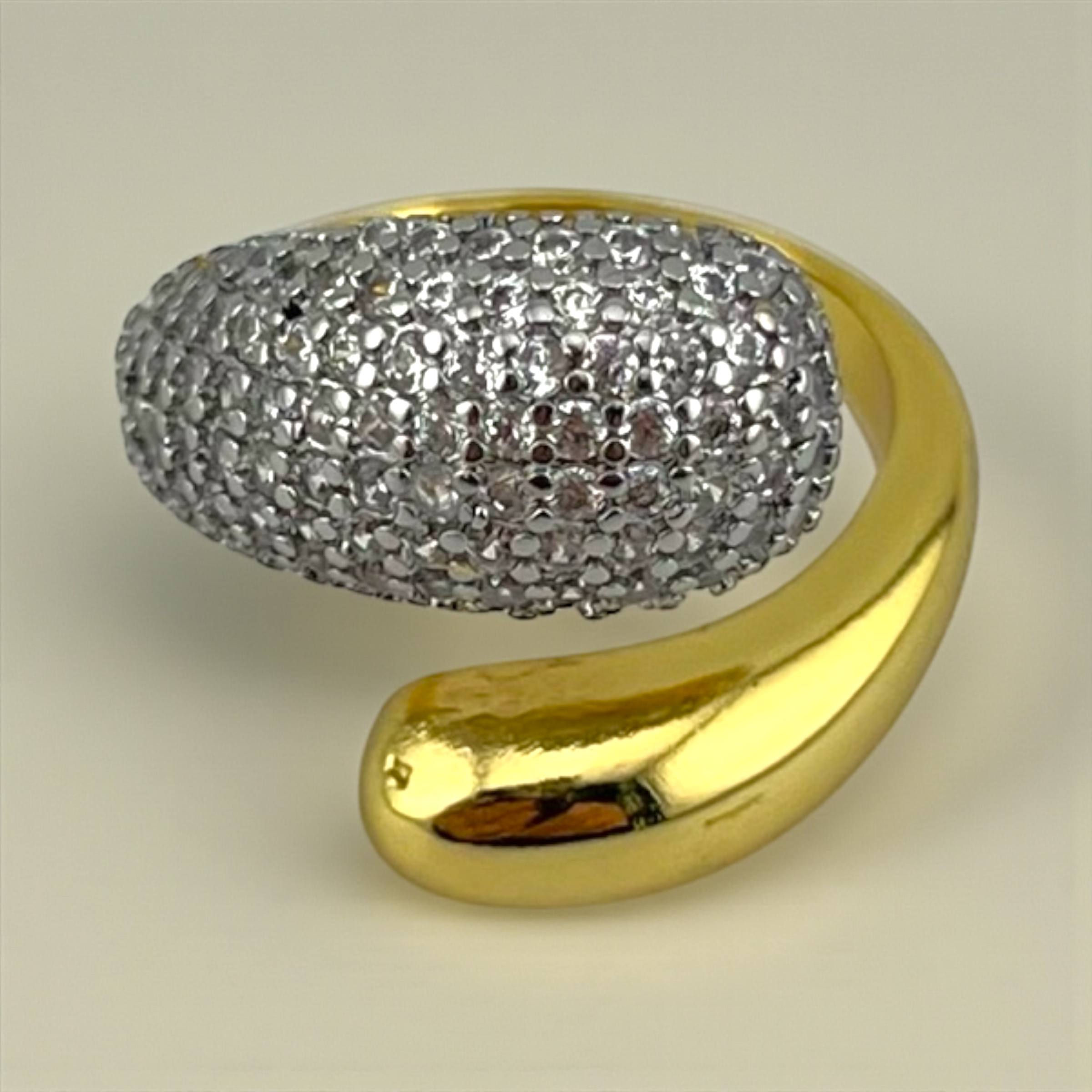 “Duo Glam Ring” – Gold & Diamond Spark Edition ✨