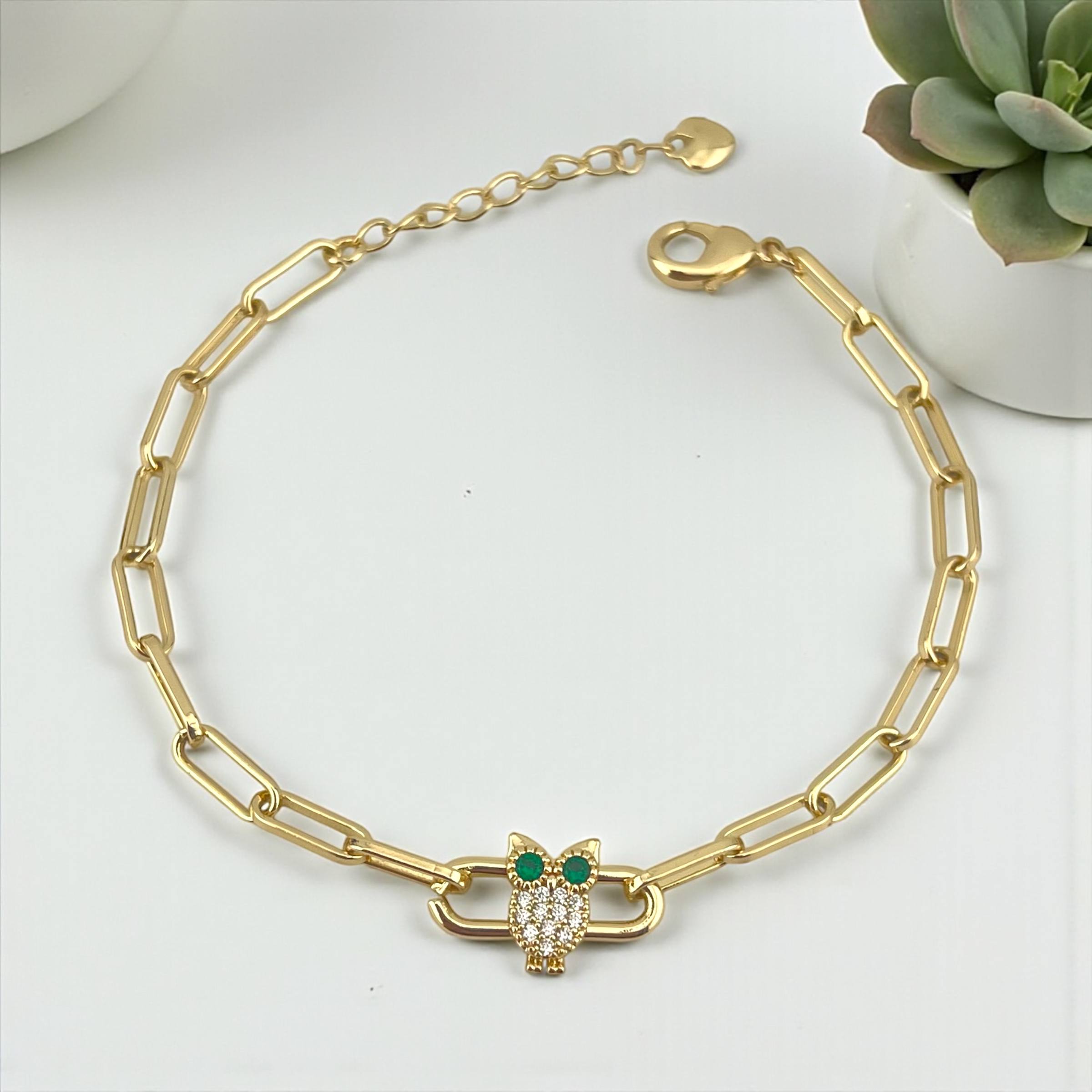 🦉 Poshewix “Emerald Owl Chain Bracelet” – Symbol of Wisdom & Elegance ✨