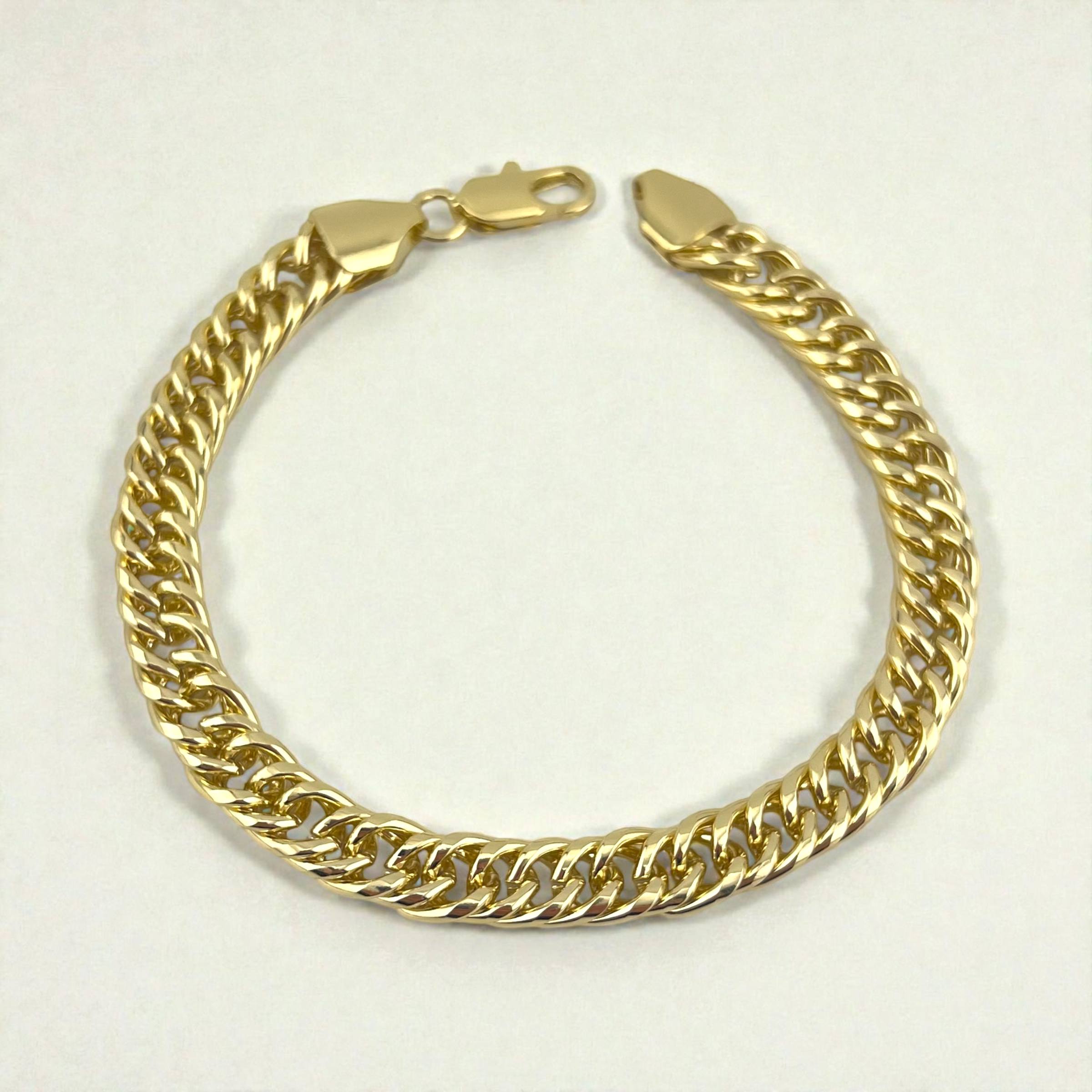 Premium Cuban Link Bracelet – 18K Gold Plated
