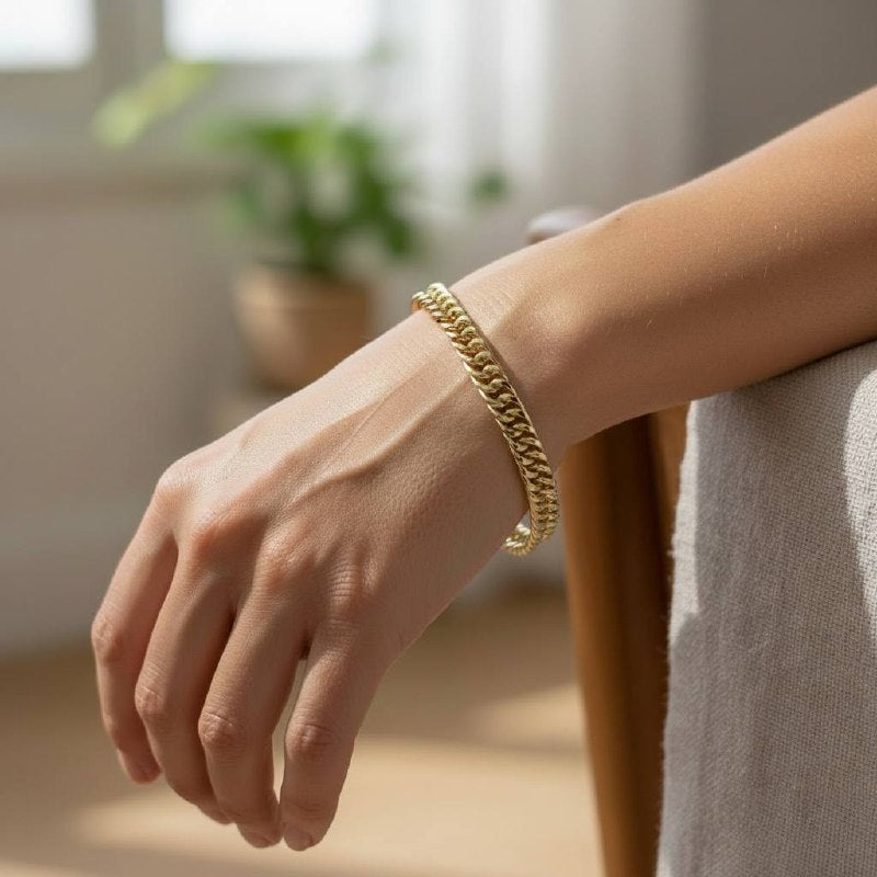 Premium Cuban Link Bracelet – 18K Gold Plated