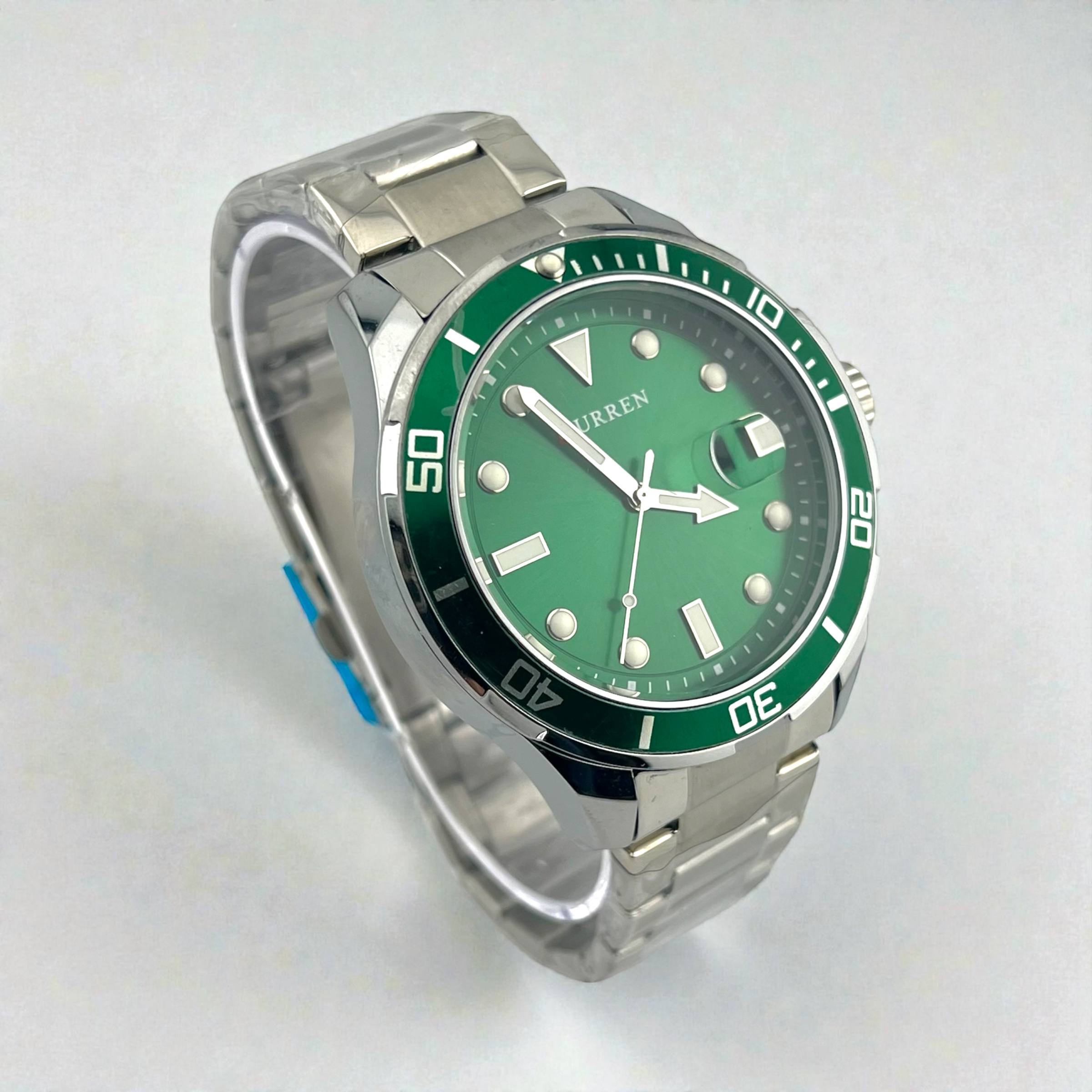 ⌚ Curren Green Diver Watch – Stainless Steel Luxury | Date Display