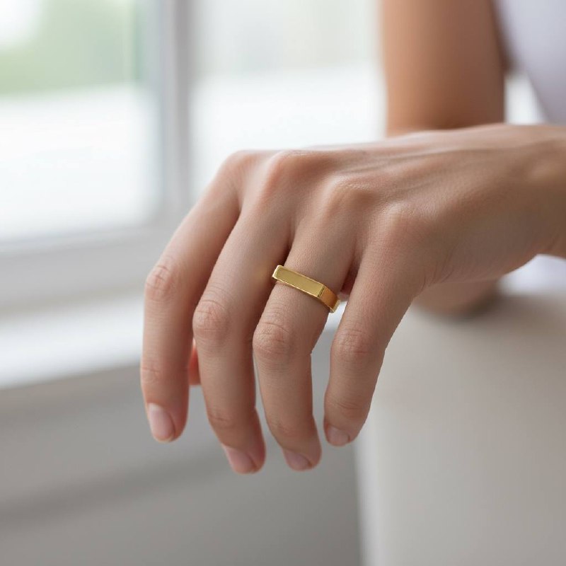 Bold Edge Signet Ring – Gold