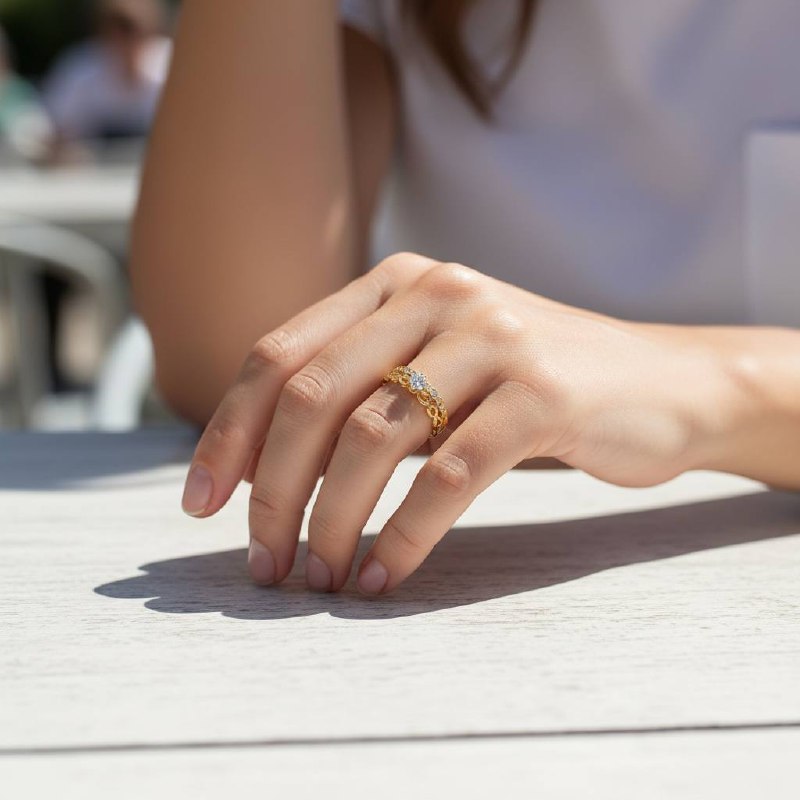 Golden Chain Sparkle Ring – Bold Meets Glam ✨🔗