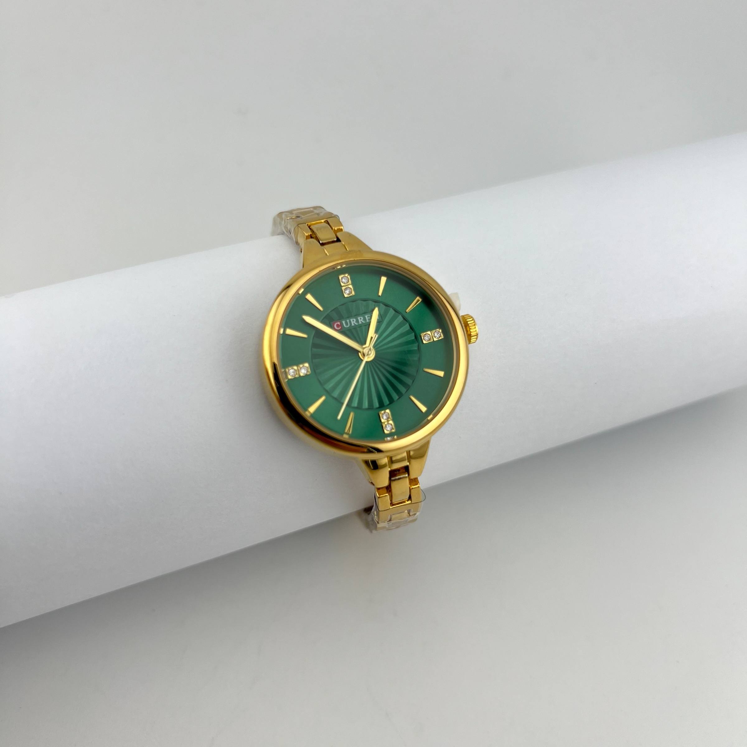 Curren Radiant Sunburst Watch – Elegant & Feminine