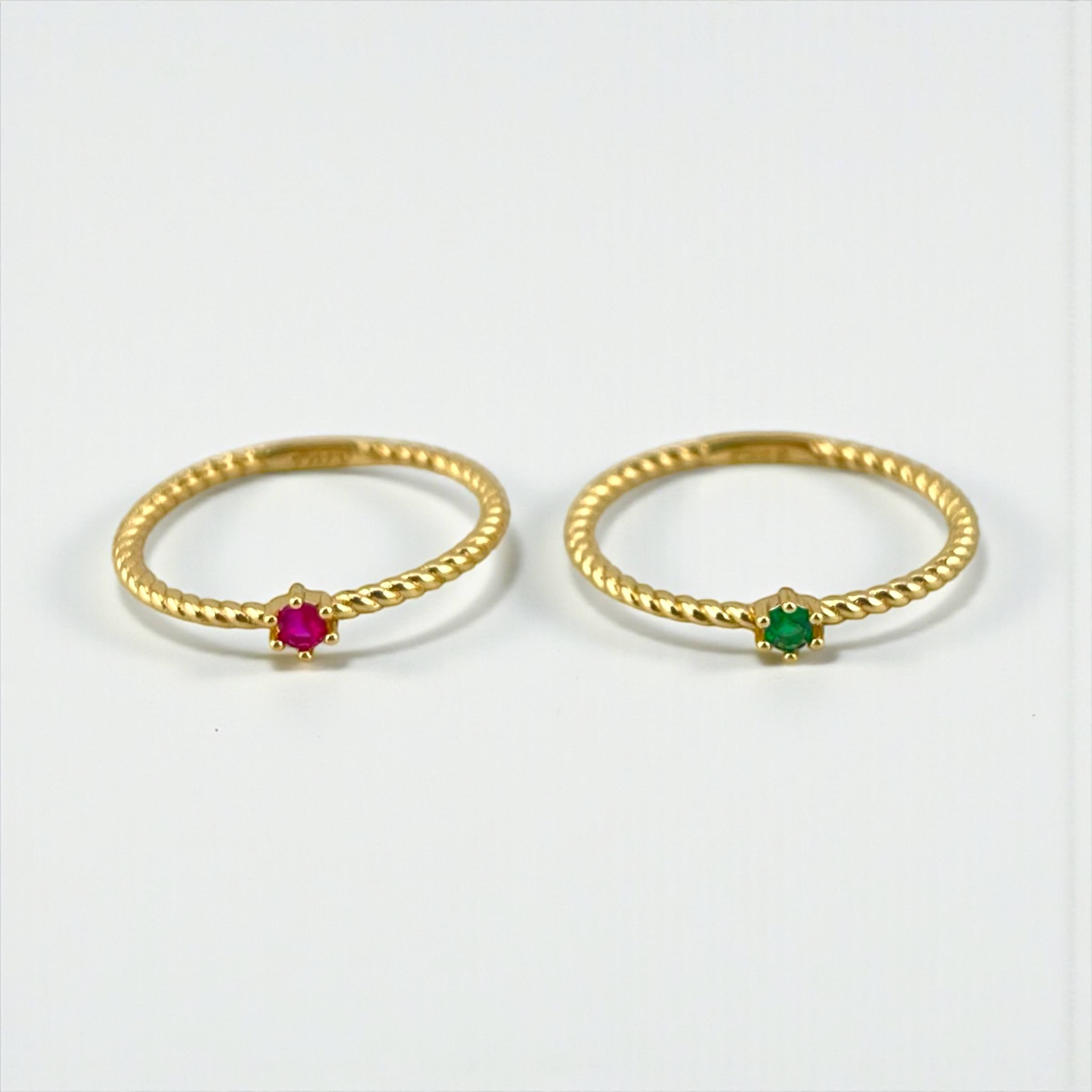 Whisper Ring – Gold