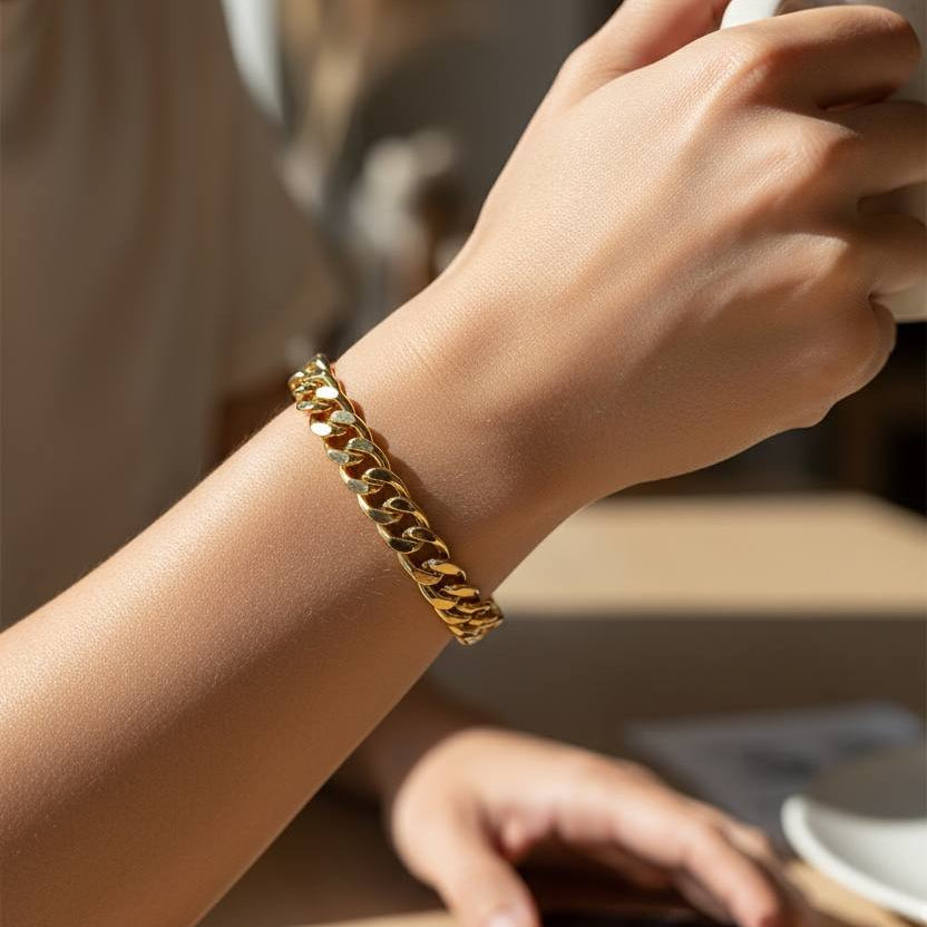 Thick Cuban chain Bracelet – Gold color