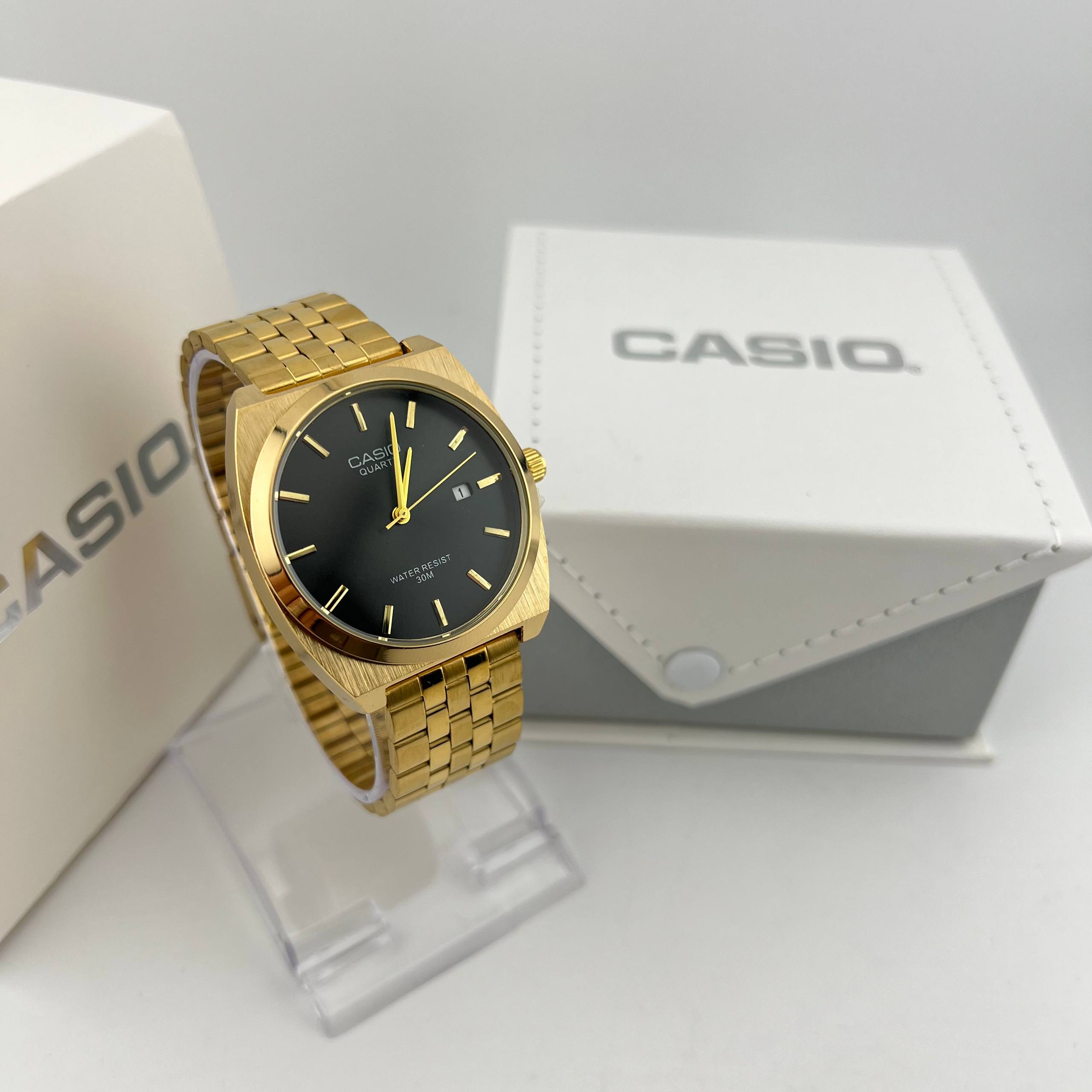 ⌚ Classic Casio Quartz Metal Watch – Timeless Everyday Style