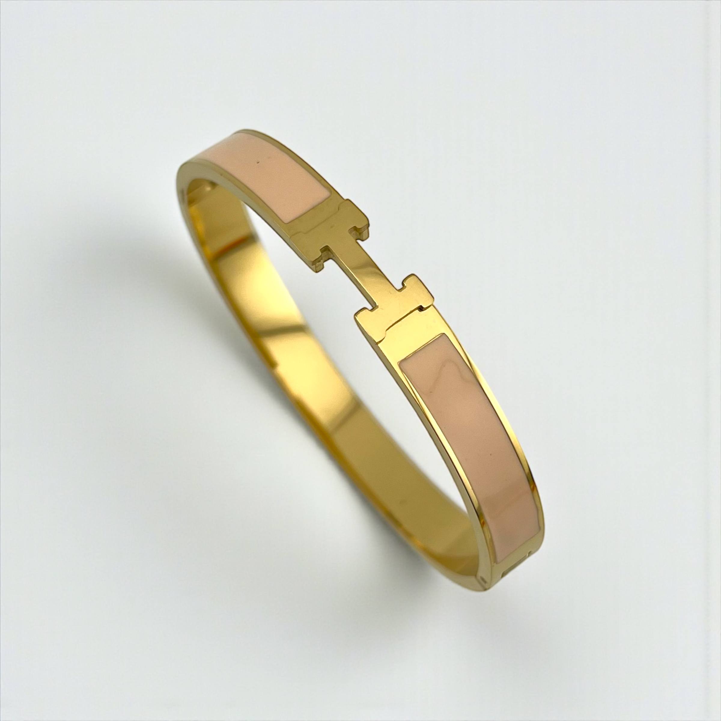 Hermes-Inspired Enamel H Bracelet – Multiple Colors ✨