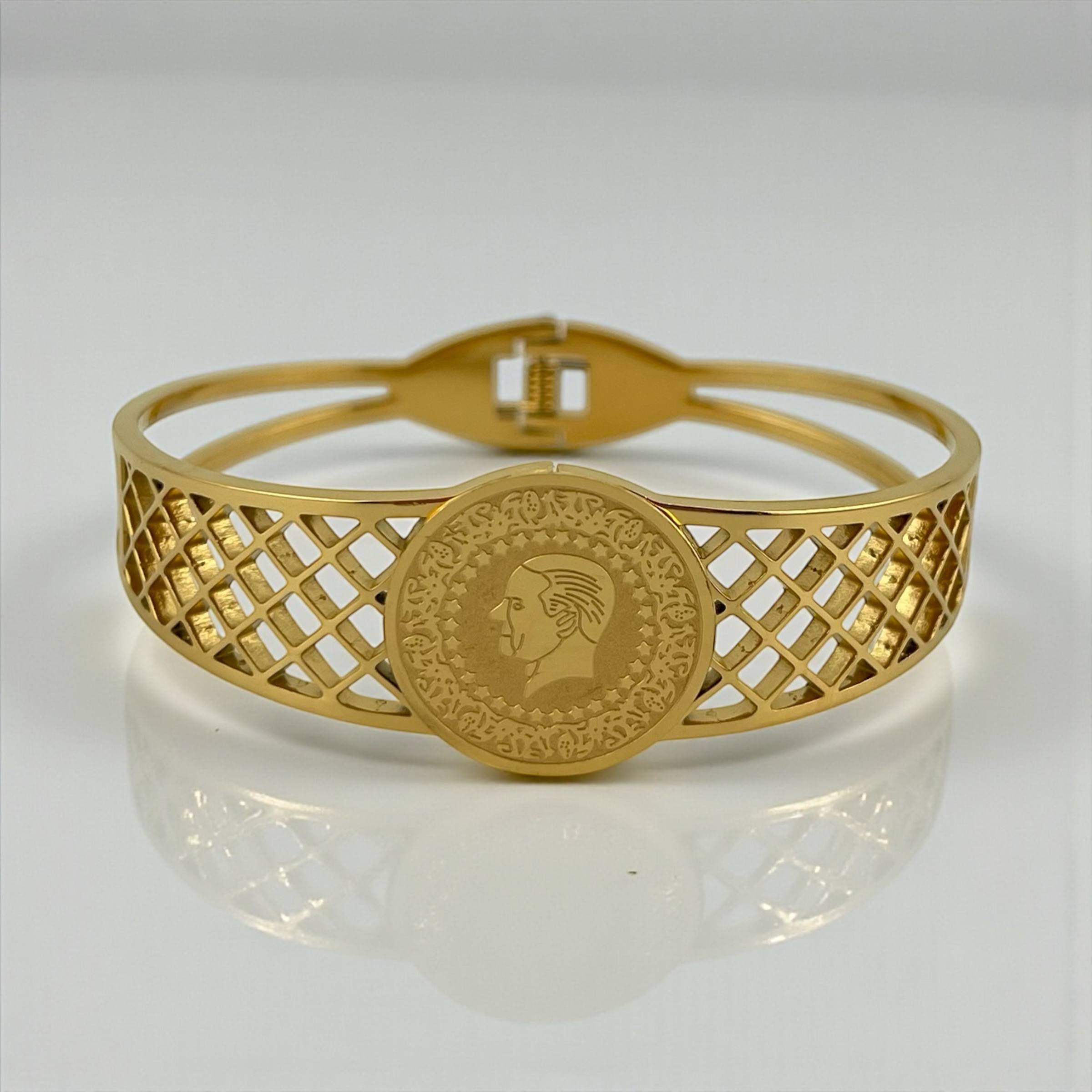 Golden Coin Medallion Bangle – Vintage Lattice Design Bracelet