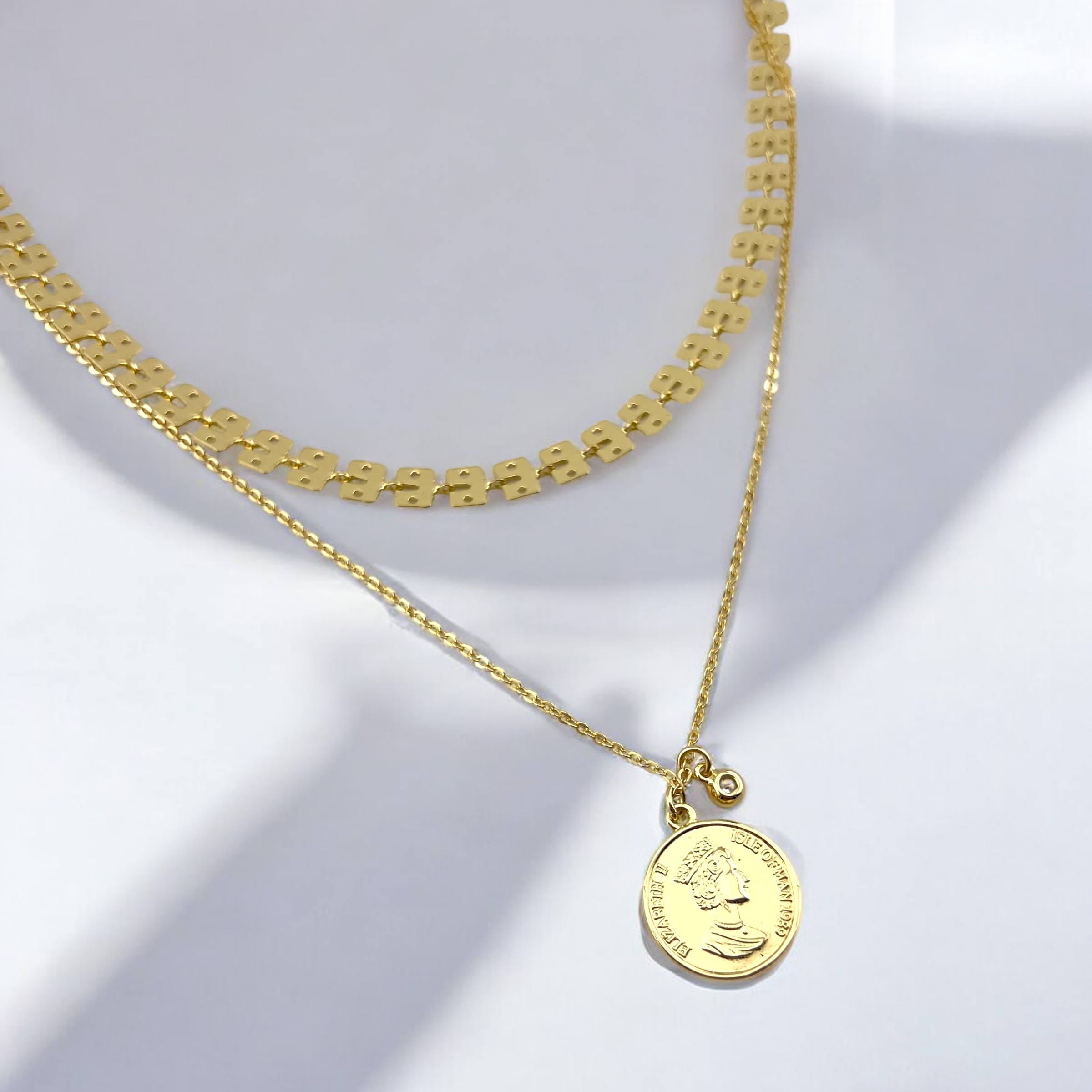“Royal Coin” Dual-Layer Necklace – 18K Gold-Plated