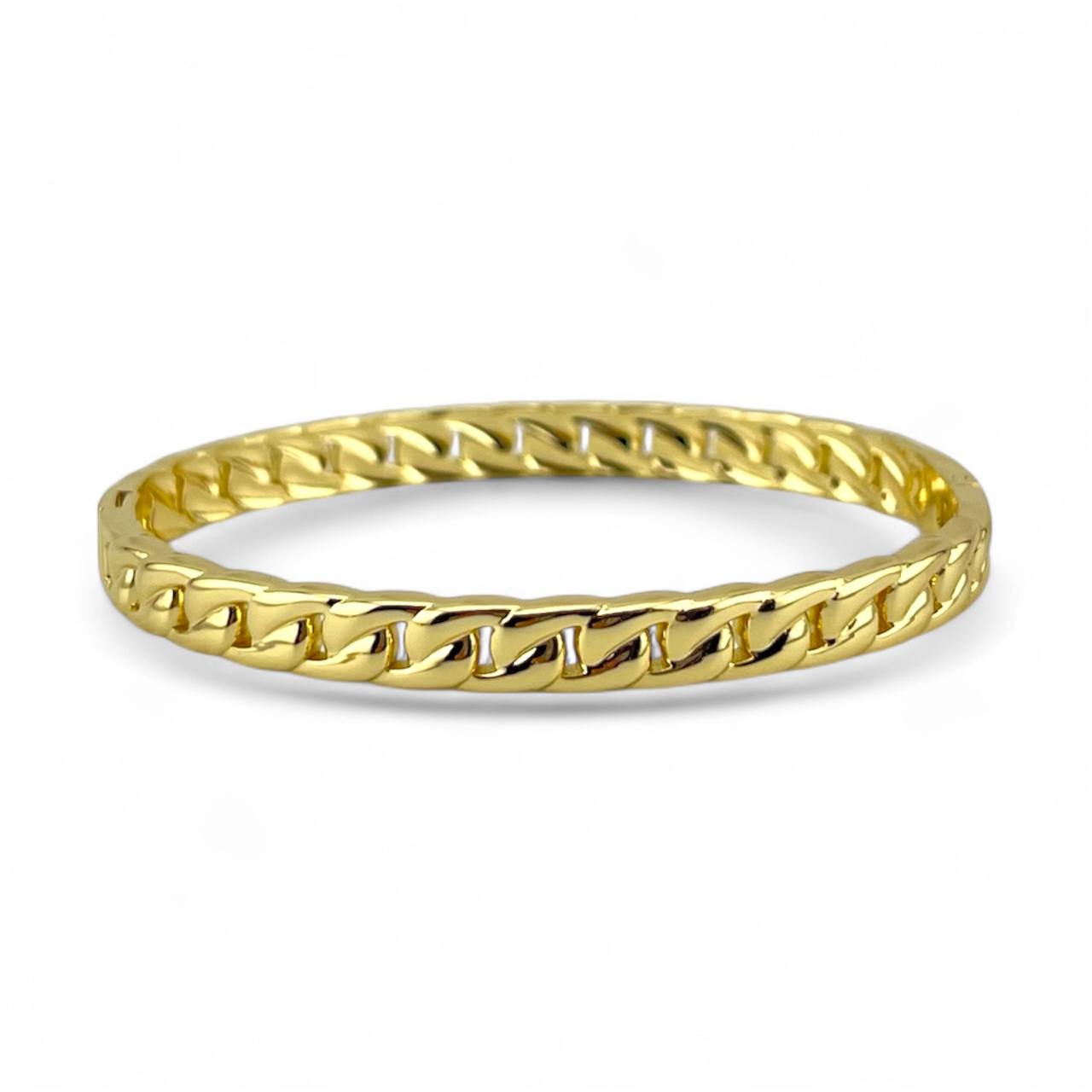 Slim Cuban Link Bangle – Minimal Gold Elegance