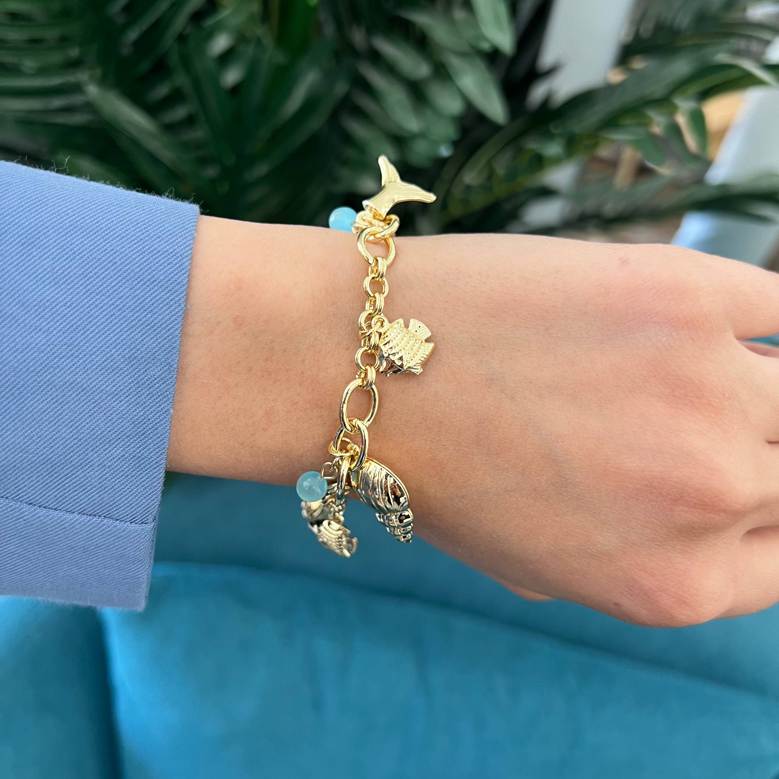 Ocean Charm Bracelet – Golden Seashell Elegance