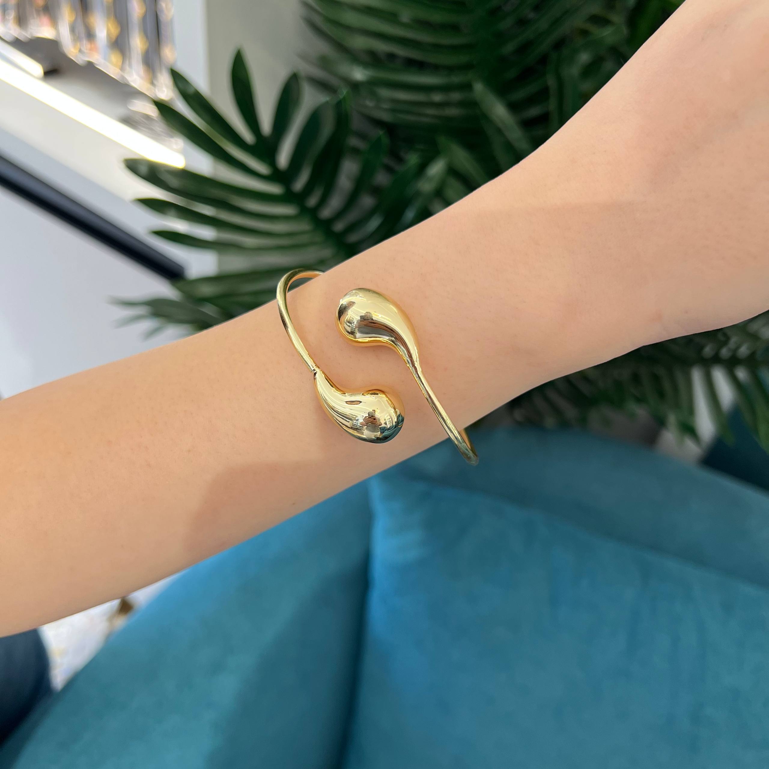 Tear drop Golden Flow” Open Cuff Bangle