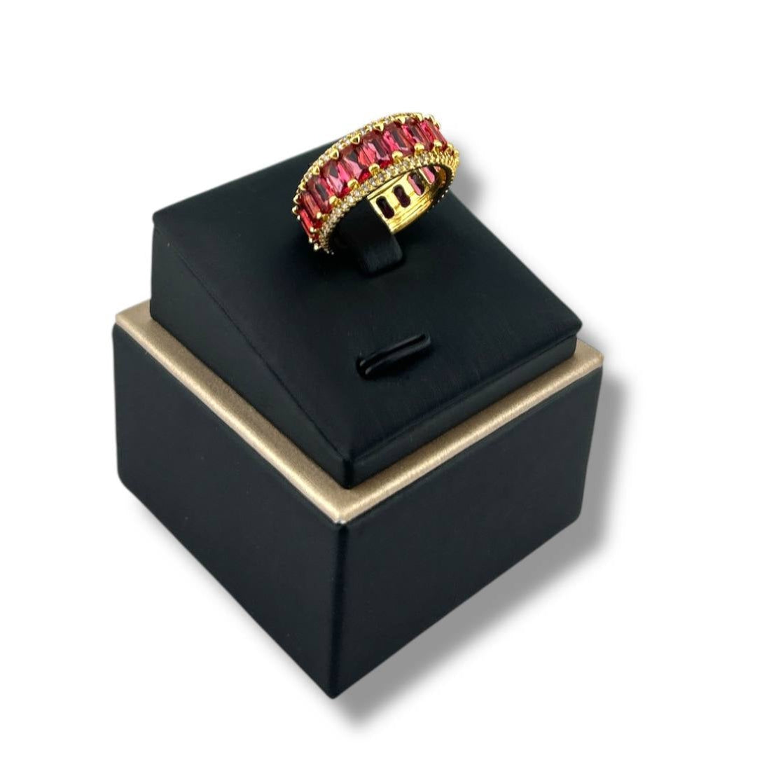 Crimson Radiance Ring – Gold-Plated with Ruby-Hued Baguettes