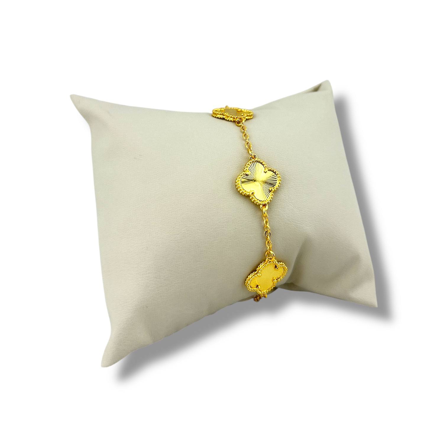 🌟 Golden Clover Link Bracelet – Elegance in Bloom ✨